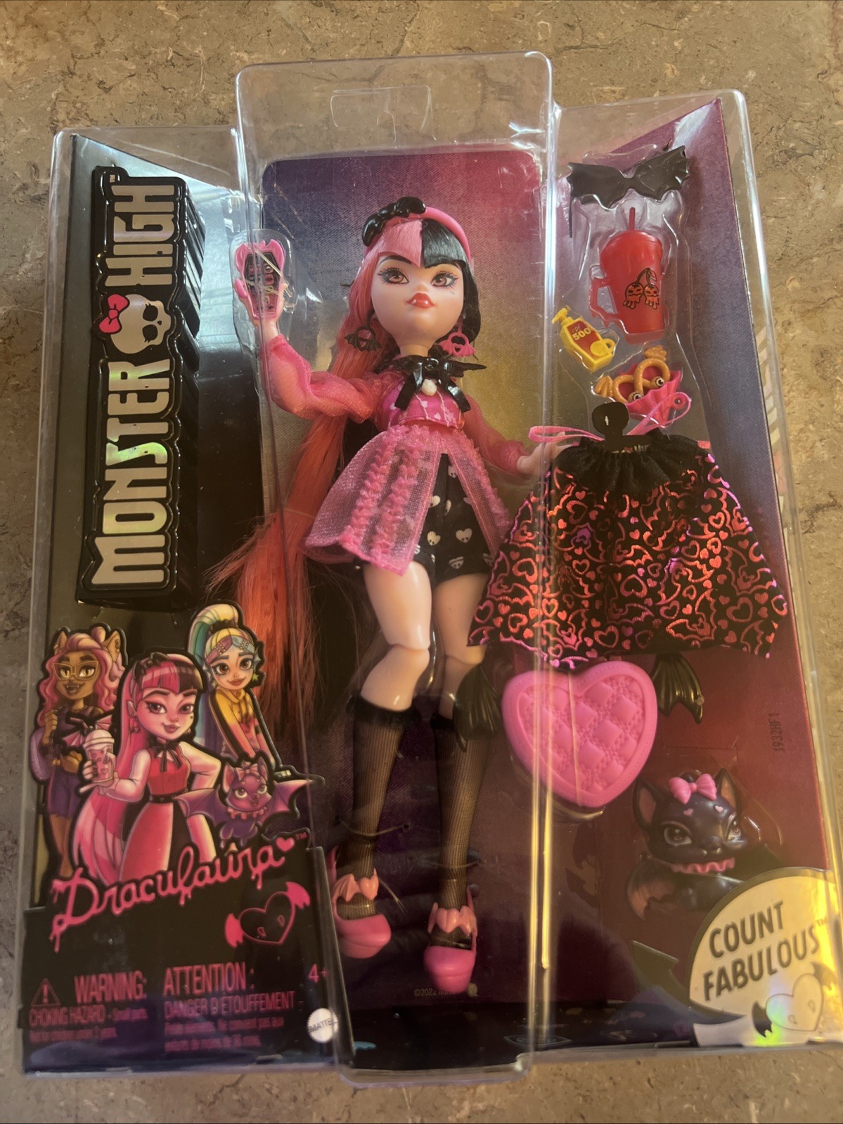 2022 Mattel Monster High Draculaura Fashion Doll