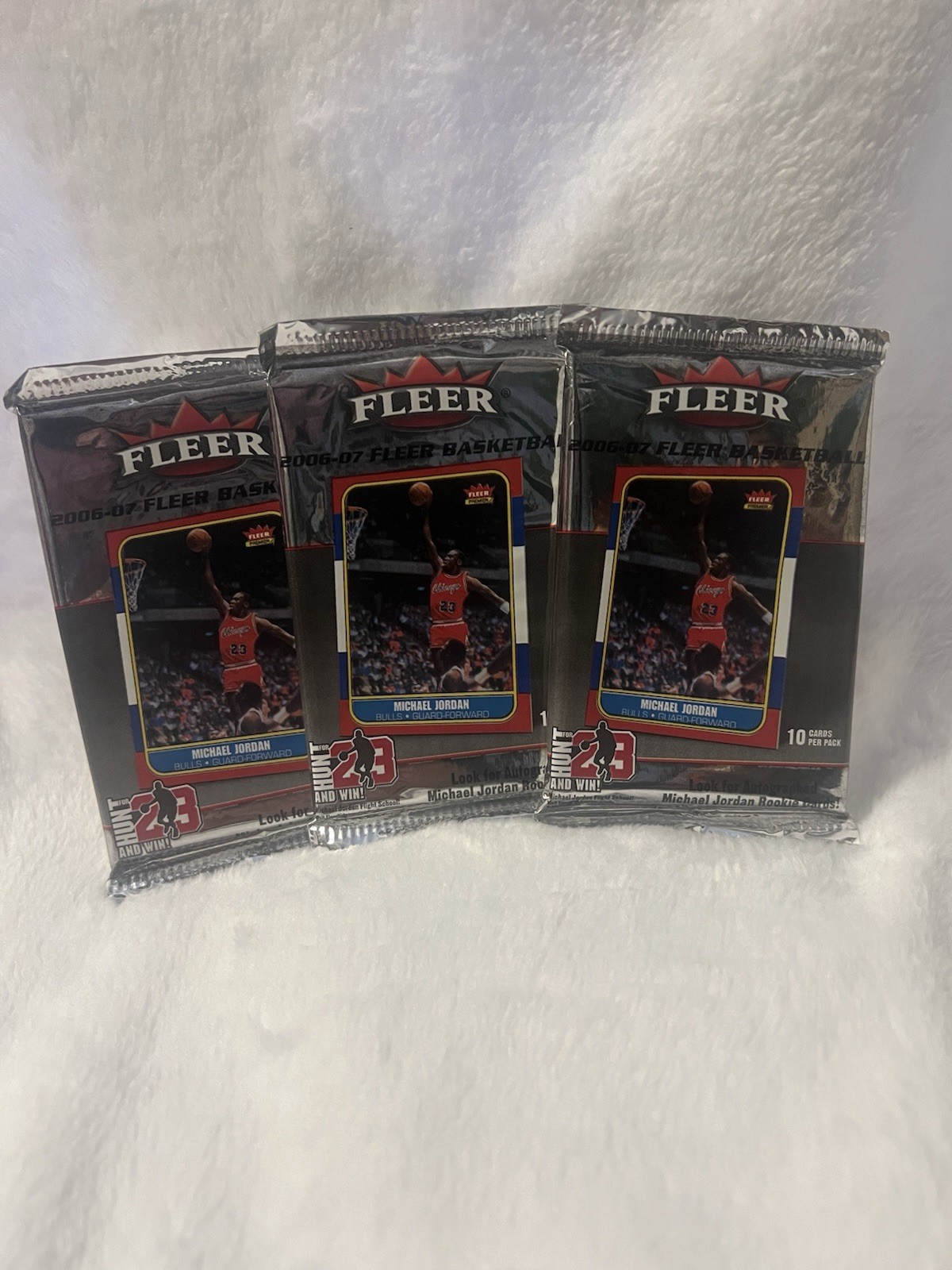 2006-07 Fleer Basketball Trading Cards – Sealed Single Pack 2006-07 Fleer Basketball Trading Cards – Sealed Single Pack
