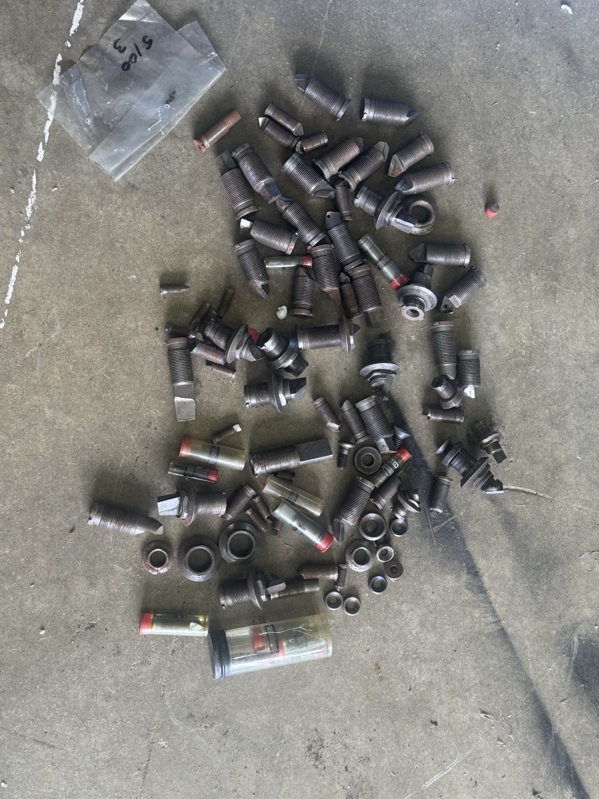 Huge Lot OF DEVLIEG MICROBORE  ADJUSTABLE BORING CARTRIDGES