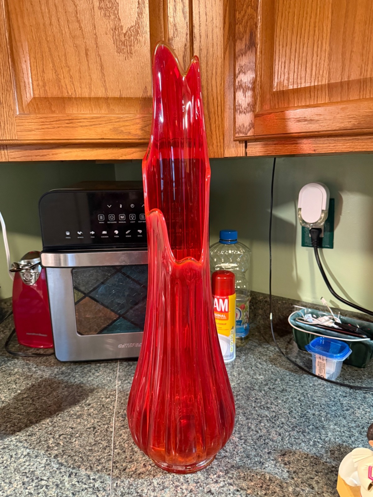 Vintage MCM L.E. Smith Amberina Red Ribbed Swung Vase 23 Vintage MCM L.E. Smith Amberina Red Ribbed Swung Vase 23