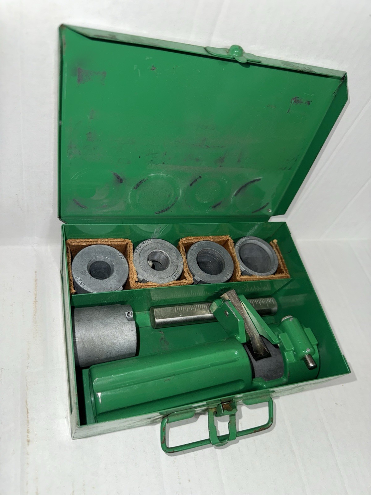 Greenlee Tools 1820 Cable Stripper With 5 Dies in Set 1825 1822 1823 1826 1828 Greenlee Tools 1820 Cable Stripper With 5 Dies in Set 1825 1822 1823 1826 1828