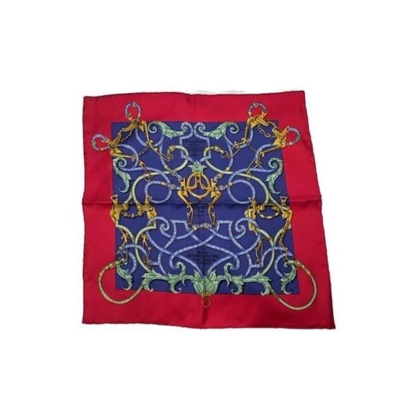 Hermes L\'Instruction du Roy Carre 45 Equestrian Royal Theme Silk Scarf. Hermes L\'Instruction du Roy Carre 45 Equestrian Royal Theme Silk Scarf.