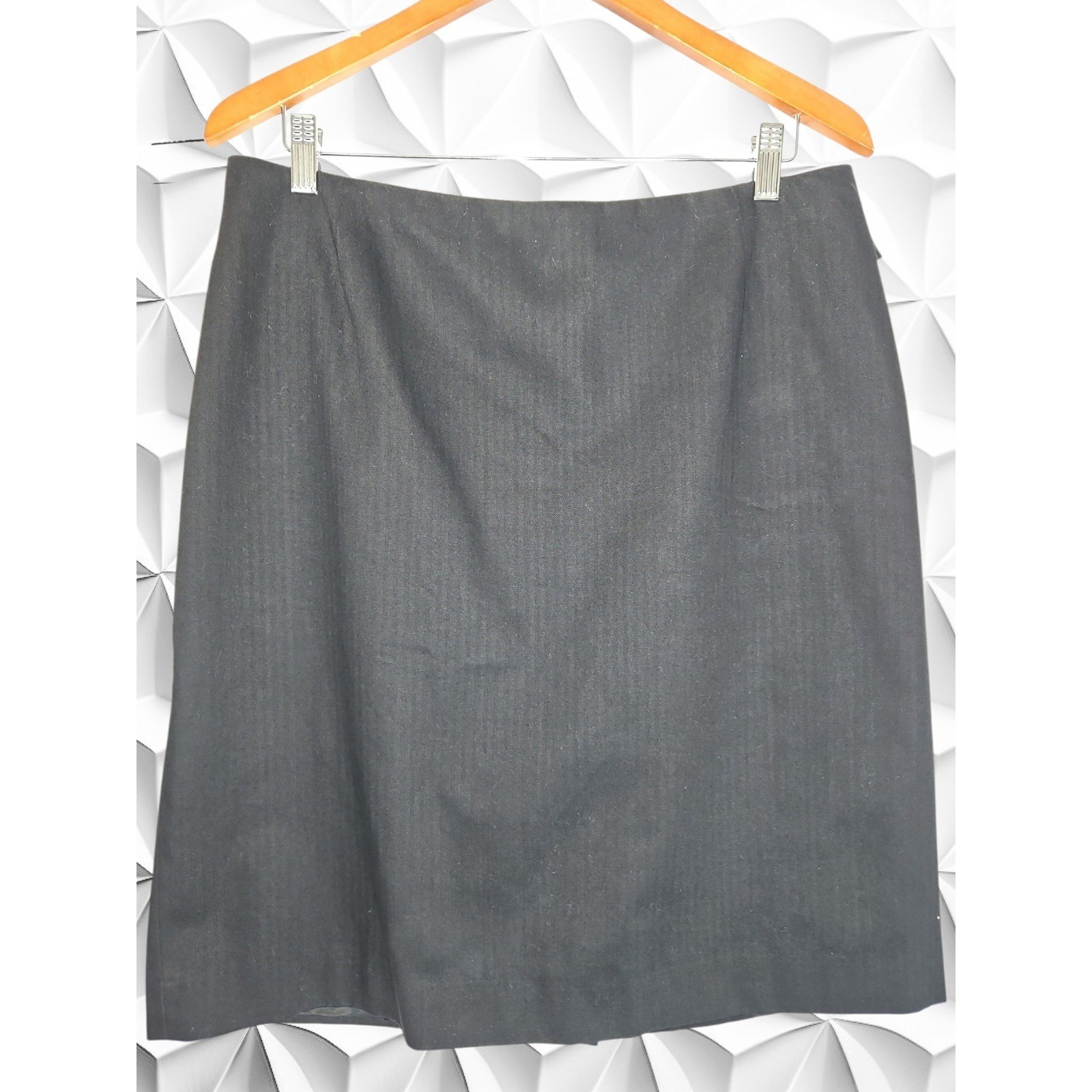 Prada Milano Black Cotton Pencil Skirt Side Zip Back Split Size IT 48 Prada Milano Black Cotton Pencil Skirt Side Zip Back Split Size IT 48