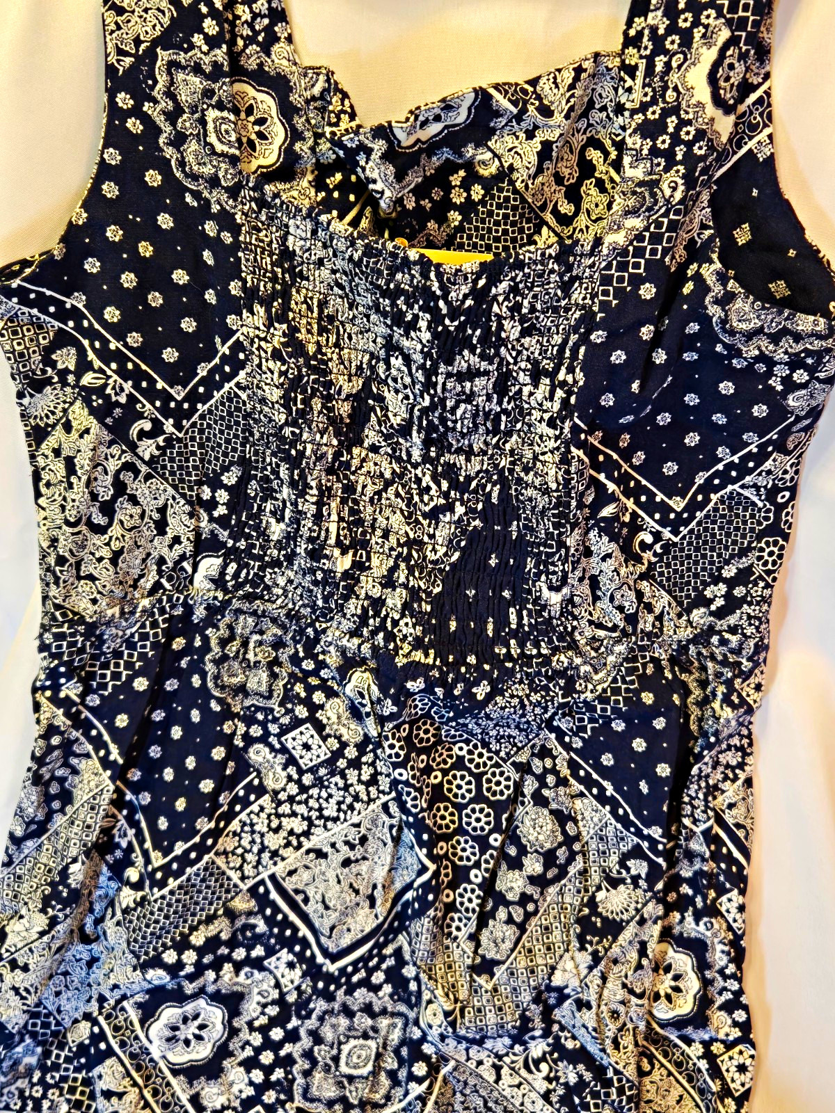 Monteau Los Angeles Blue/White Paisley Tank Top Scoop Neck Sleeveless Size L