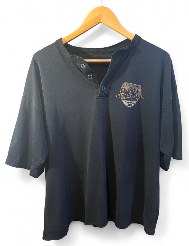 Vintage Harley-Davidson Jim\'s On The Beach St. Pete FL  Henley T-Shirt Size L