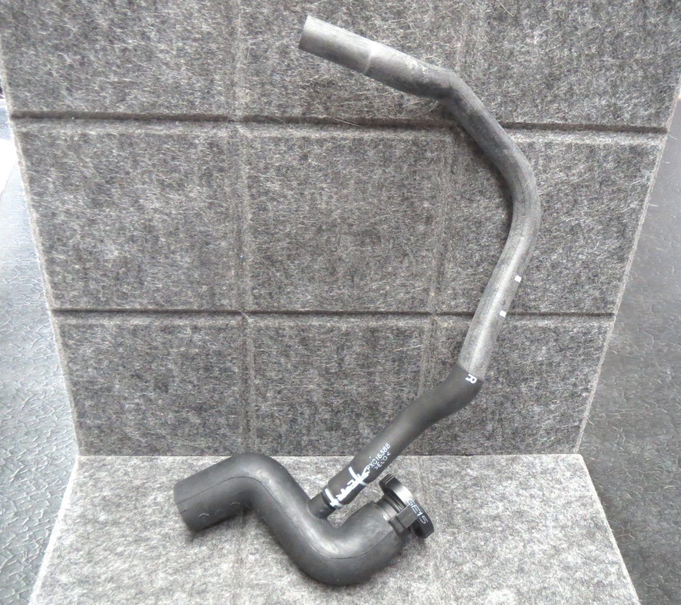Breather Hose for 1999-2002 VW Golf Jetta 2.8L SOHC V6 021103474 Made in Germany
