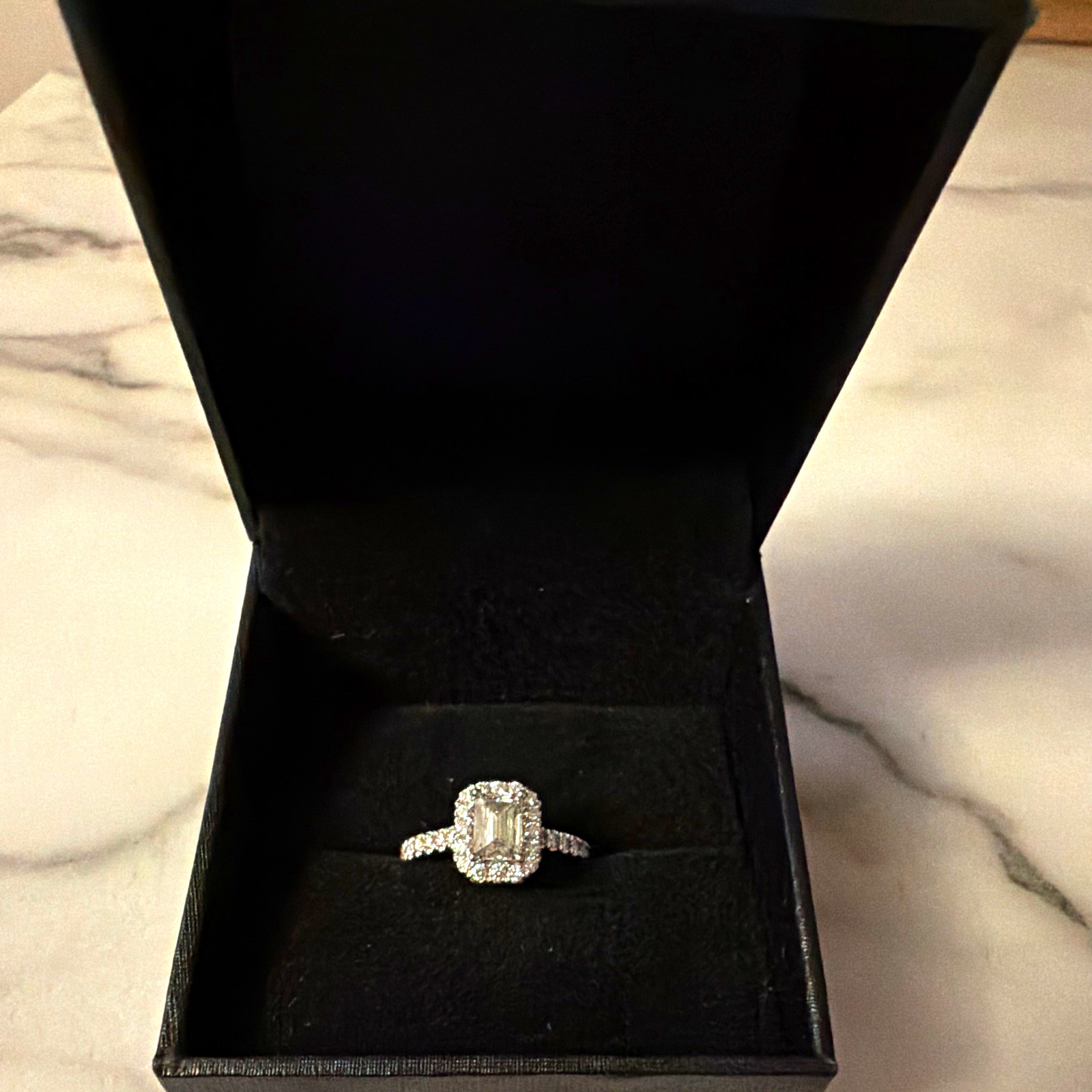 KAY 14K White Gold Emerald-Cut Diamond Halo Engagement Ring Sz 7 GIA Lab grown KAY 14K White Gold Emerald-Cut Diamond Halo Engagement Ring Sz 7 GIA Lab grown