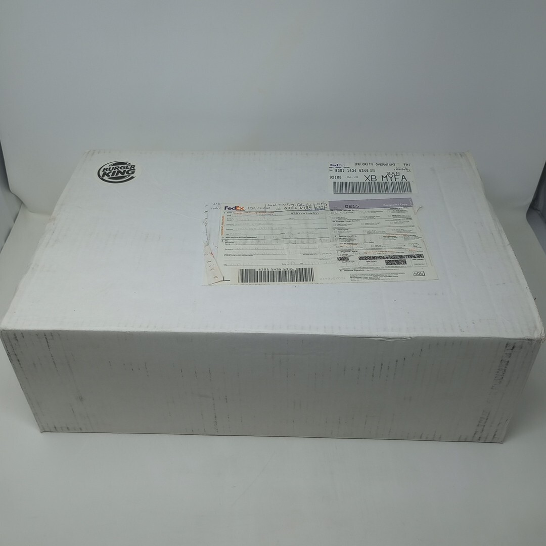 RARE 2001 Burger King Lord Of The Rings Store Promotional Kit (SEE PICS) RARE 2001 Burger King Lord Of The Rings Store Promotional Kit (SEE PICS)