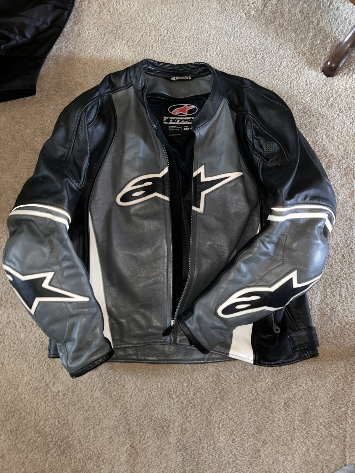 VINTAGE ALPINESTARS STUNT LEATHER MOTORCYCLE JACKET - Men\'s Size 50