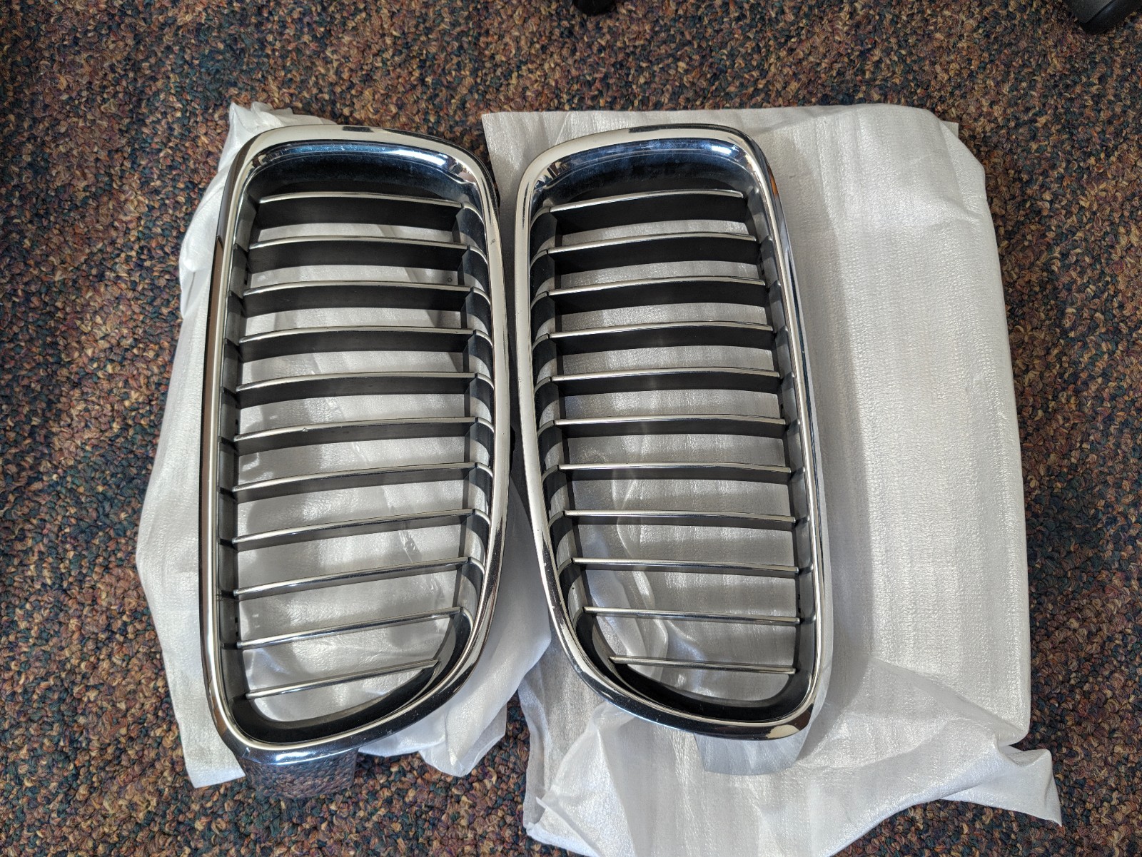 2012-2016 BMW 3 Series 328I Right Left Kidney Grille Pair OEM Black And Chrome
