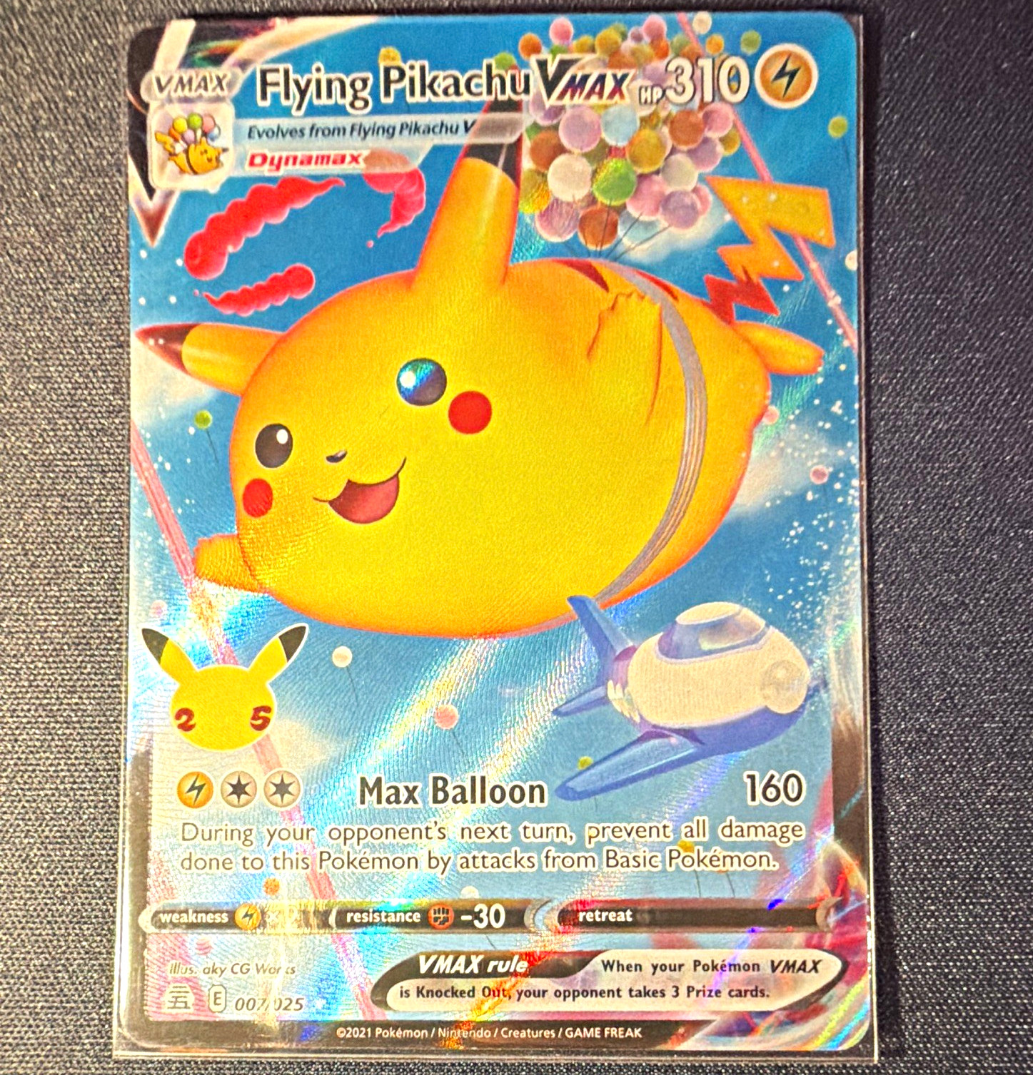 Nintendo Pokemon TCG Celebrations Flying Pikachu VMAX 007/025 UR Holo EN 2021