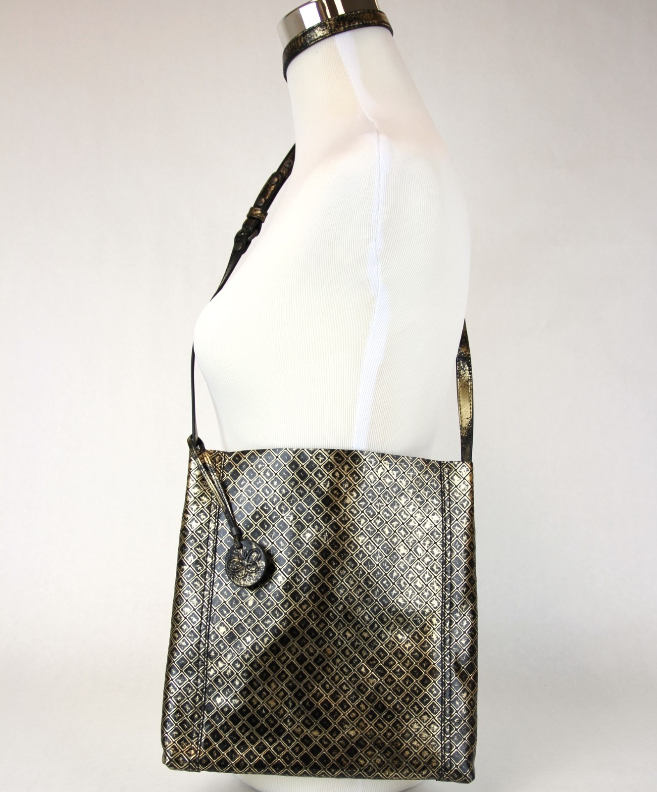 NEW Authentic BOTTEGA VENETA Intrecciomirage Messenger Bag, Medium, 298785 8414