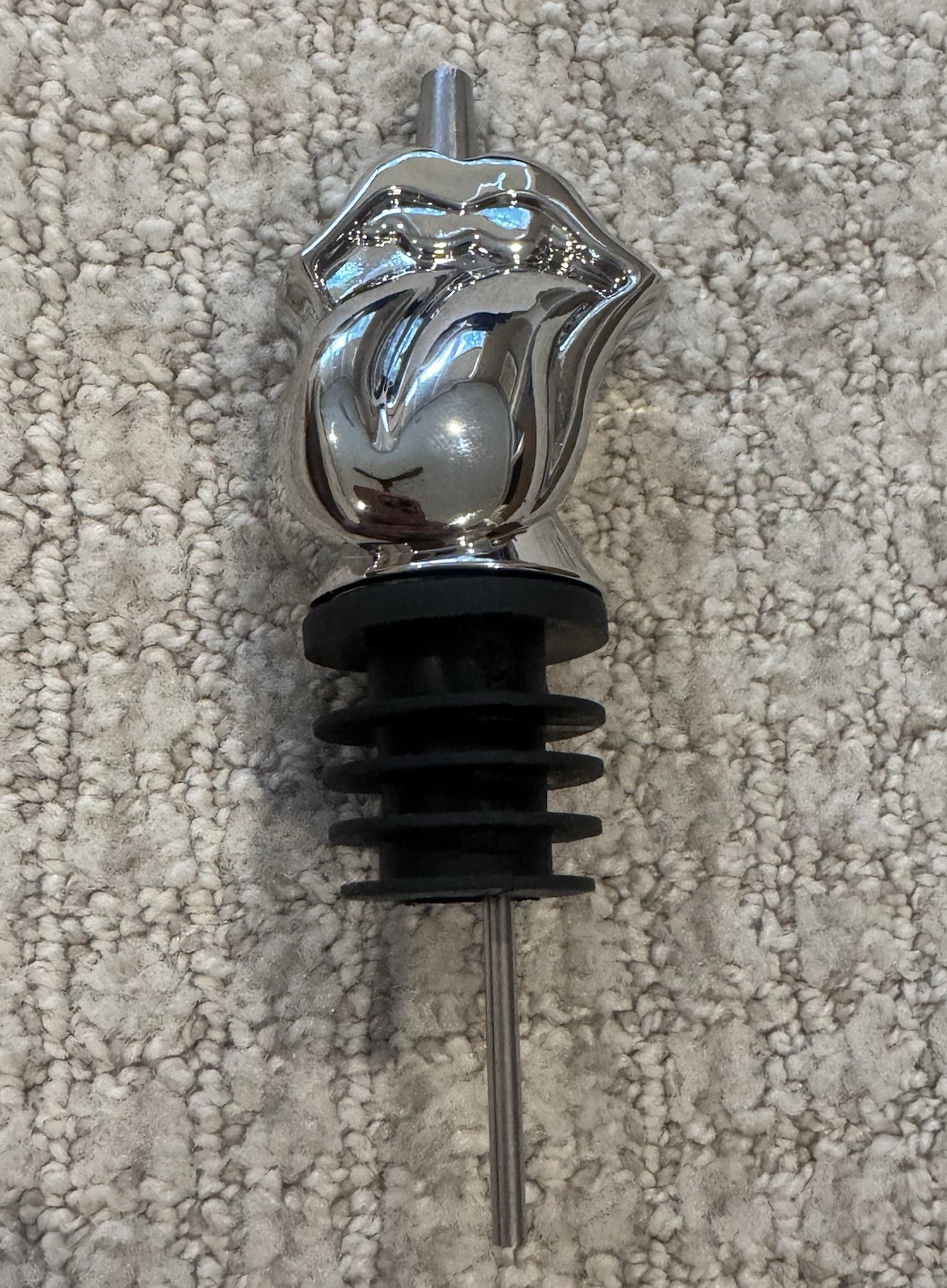 Extremely Rare Official Rolling Stones Liquor Bottle Topper  Extremely Rare Official Rolling Stones Liquor Bottle Topper 