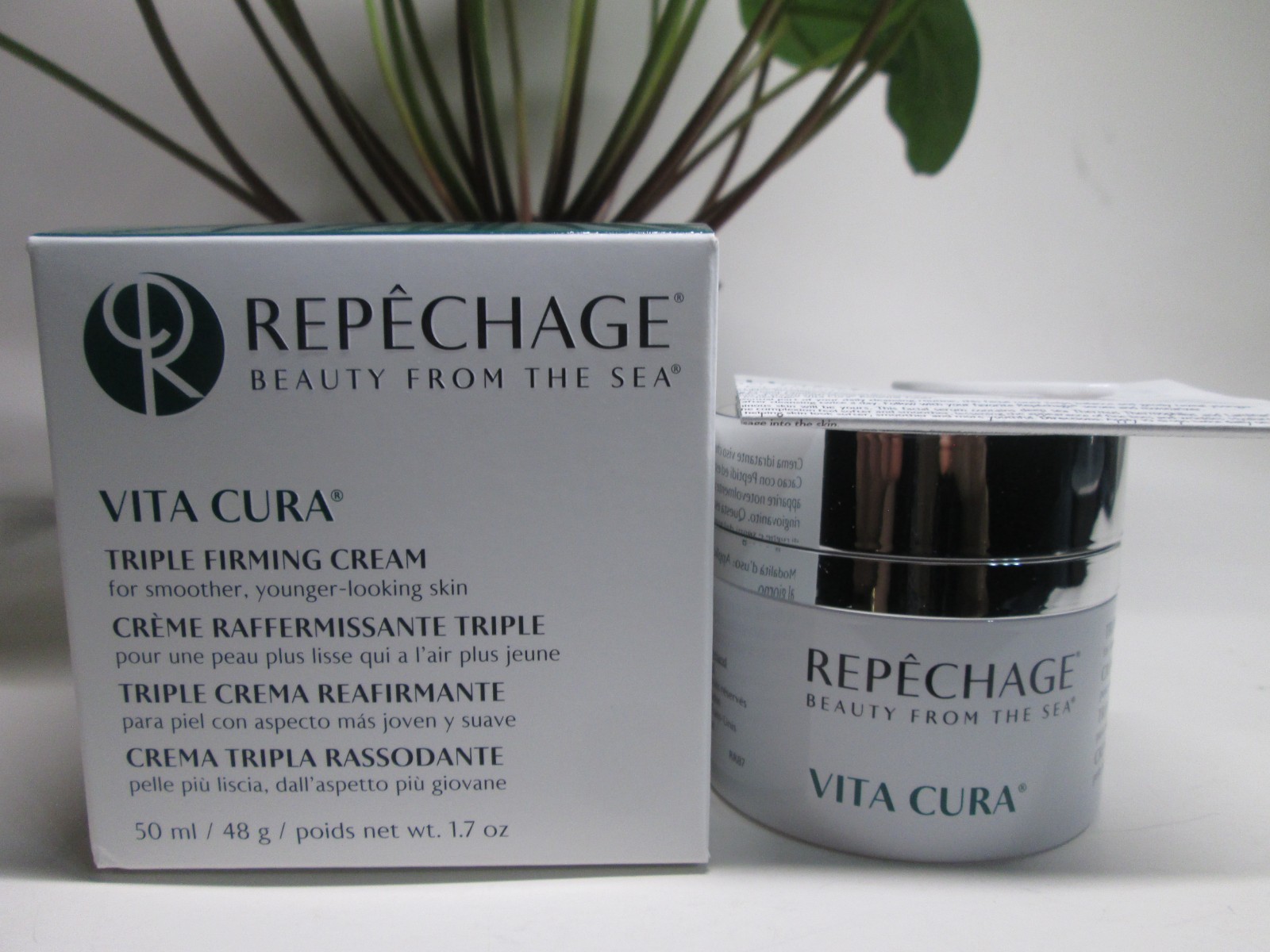 REPECHAGE VITA CURA triple firming cream 50ml/1.7fl.oz EXP 2029 NEW REPECHAGE VITA CURA triple firming cream 50ml/1.7fl.oz EXP 2029 NEW