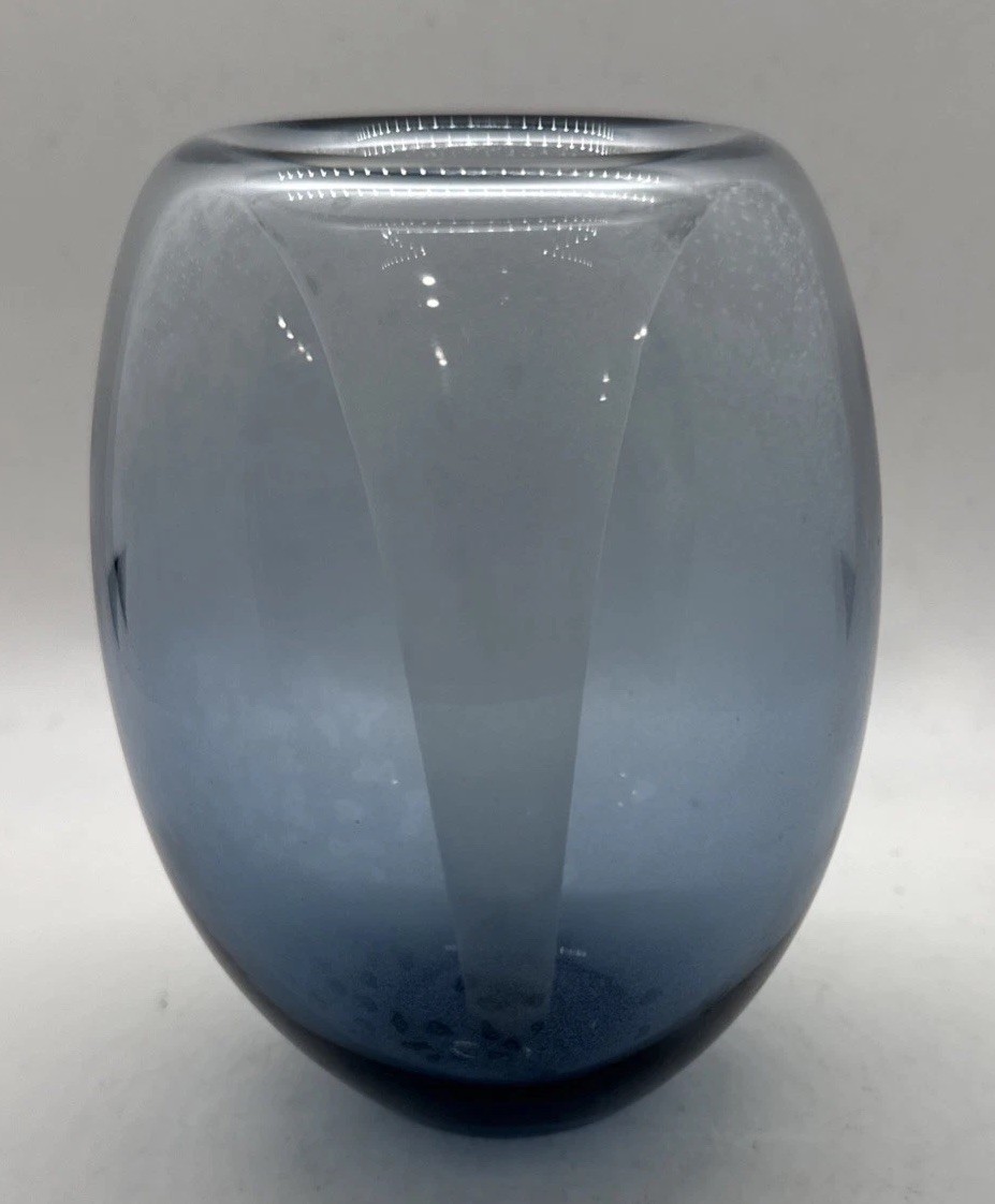 Taifuuni Typhoon Glass Vase by Saara Hopea Signed Taifuuni Typhoon Glass Vase by Saara Hopea Signed
