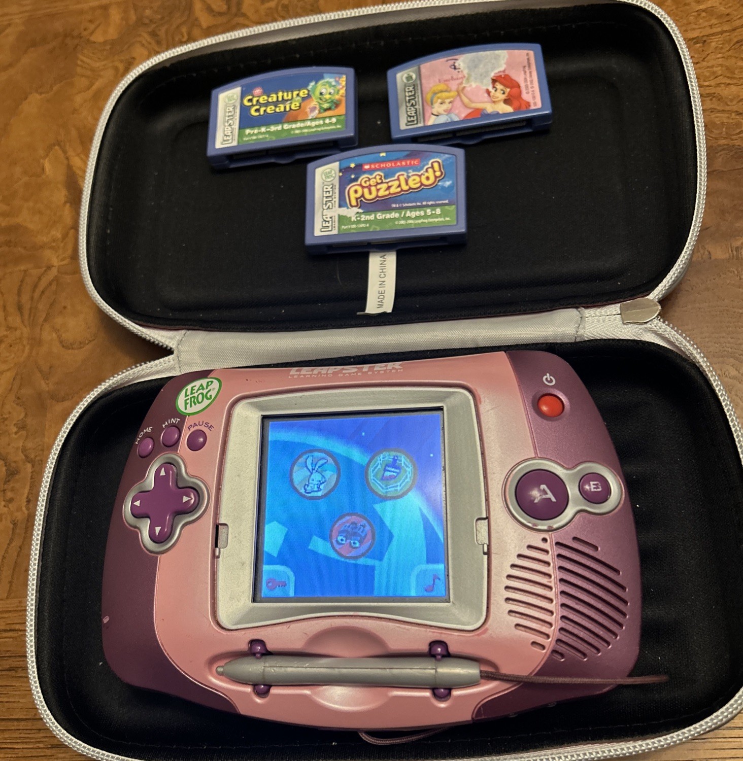 LeapFrog Leapster Learning Game System Console Purple Pink 3 Games and Case