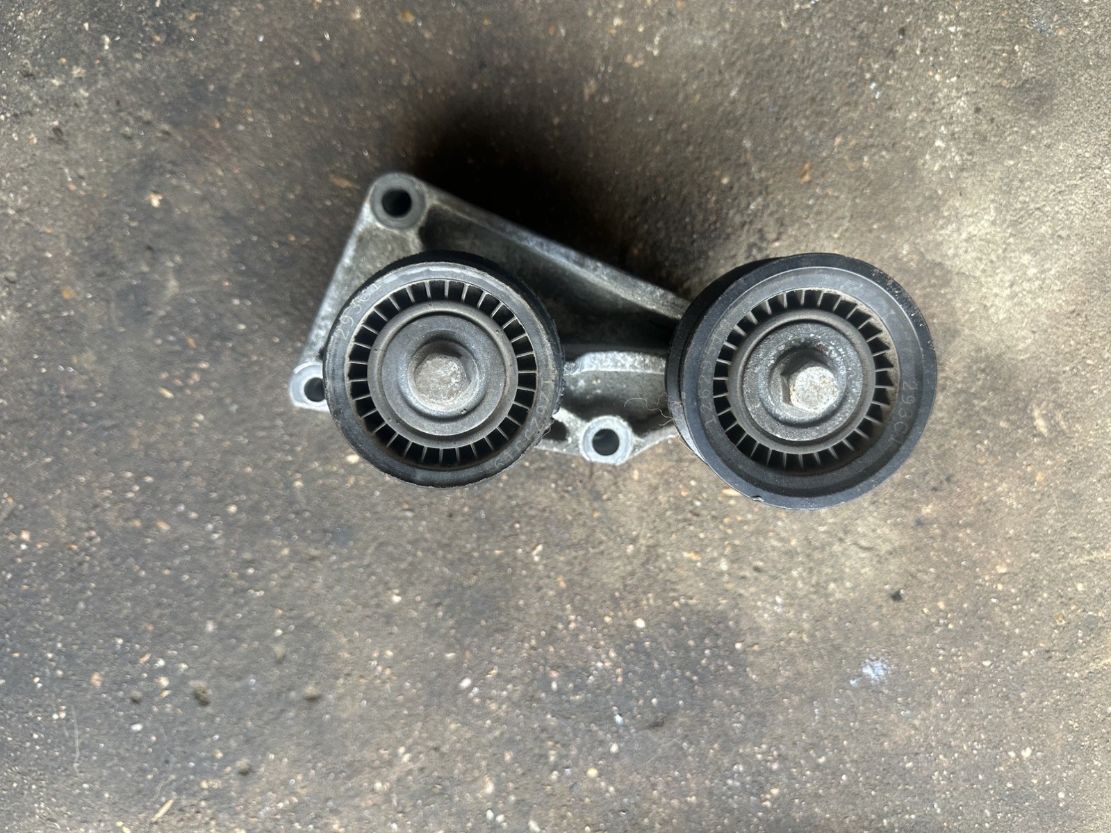 2013-2015 Camaro SS 6.2L L99 LS3 Power Steering Delete Bracket Pulley Used OEM