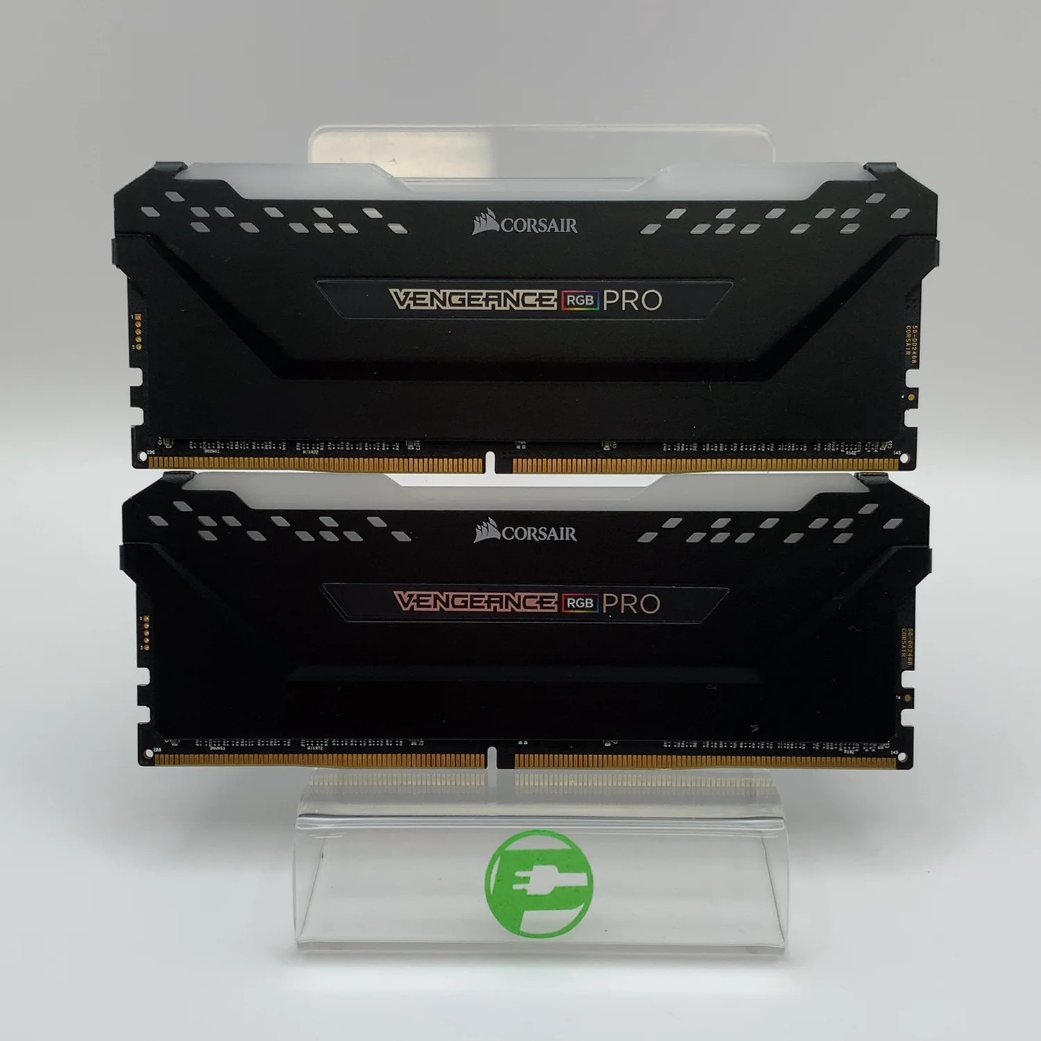 Corsair Vengeance RGB Pro 32GB (2x16GB) RAM DDR4 3200MHz CMW32GX4M2C3200C16