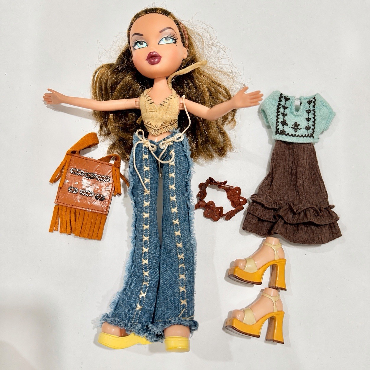 Bratz Strut it Yasmin 2003 MGA Vintage Doll Near Complete