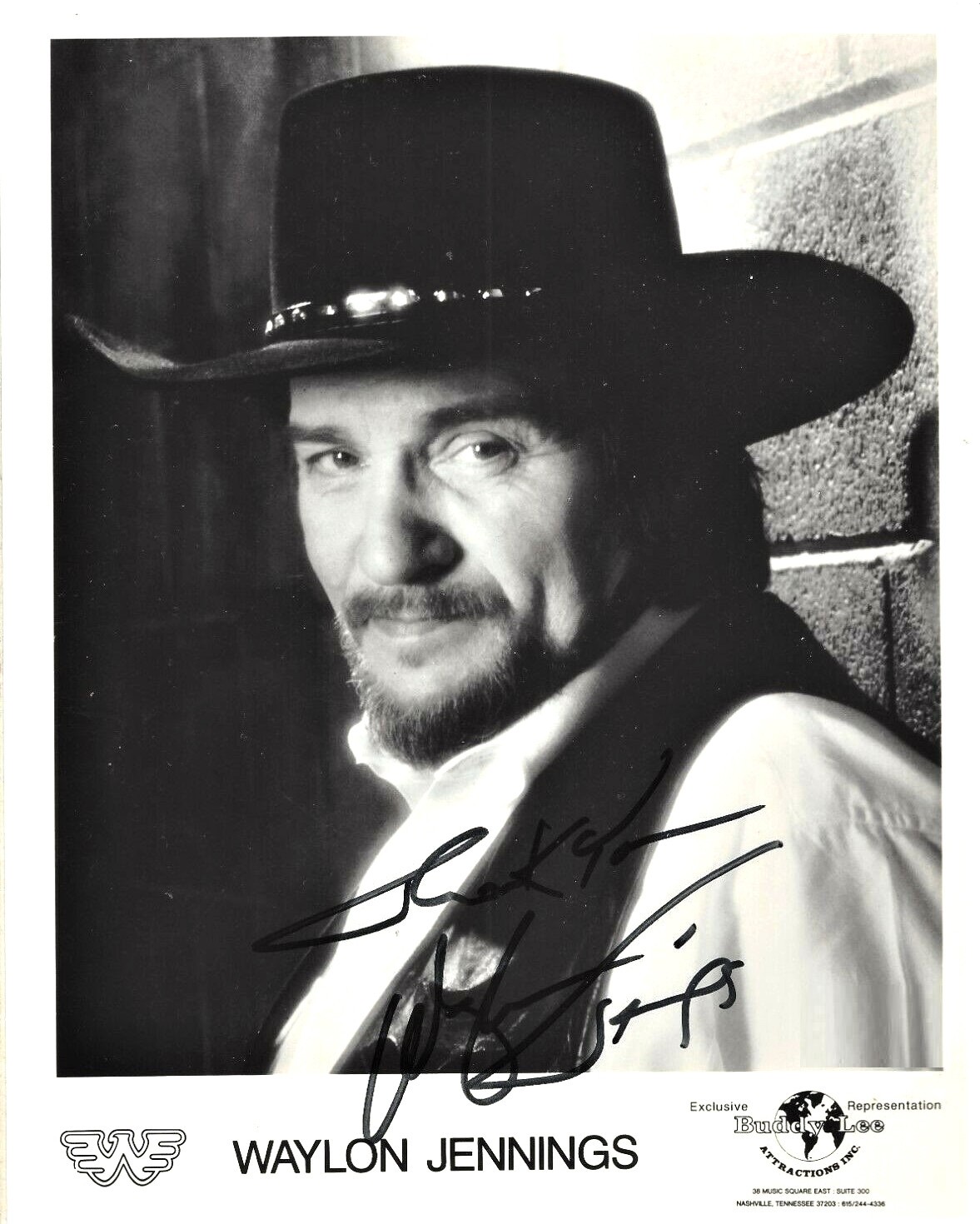 WAYLON JENNINGS autographed signed 8.5x11 Photo Reprint