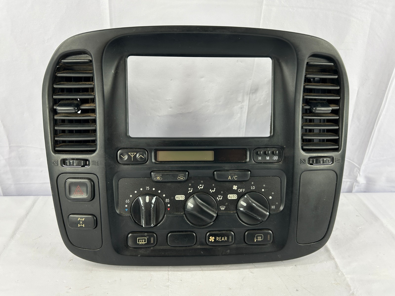 1999-2003 Toyota Land Cruiser Heater A/C Climate Control Assembly OEM 88650-6040