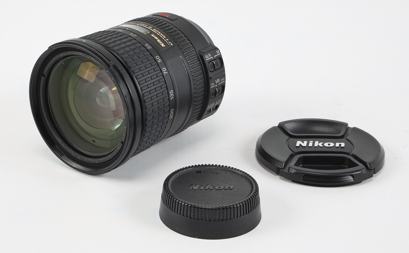 Nikon AF-S DX Nikkor 18-200mm f/3.5-5.6 G ED IF VR Autofocus APS-C Lens