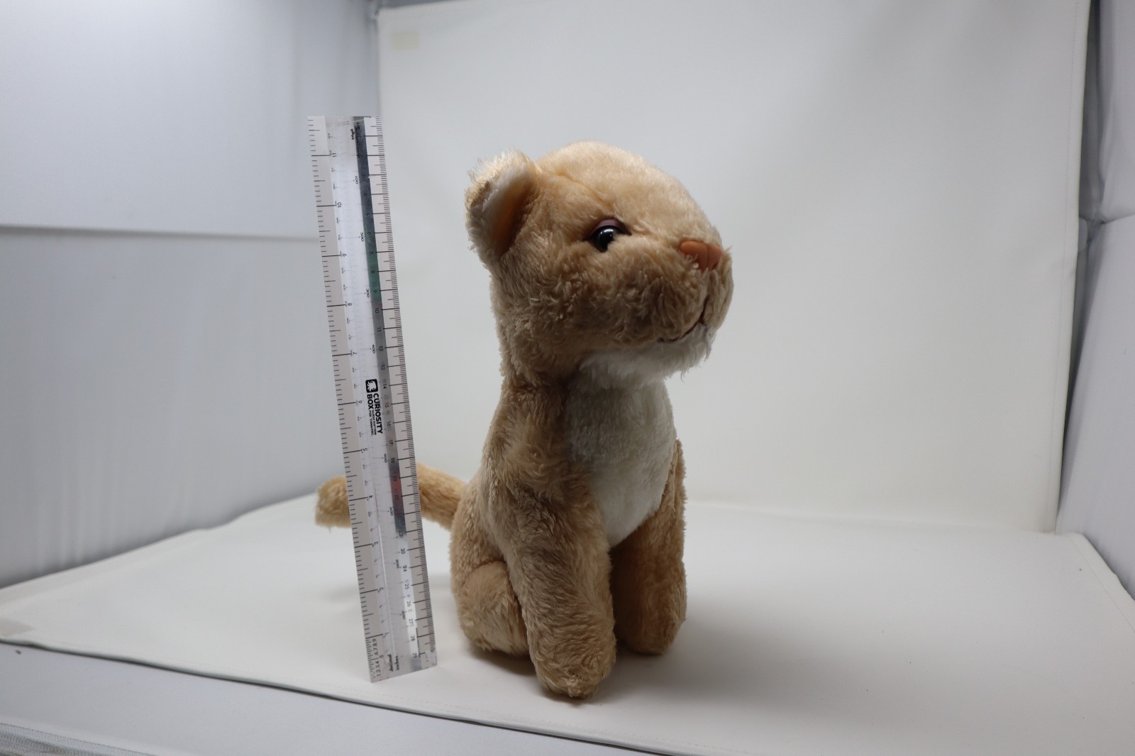 Vintage 1986 ETONE Sitting Lion Cougar Puma Plush Stuffed Animal 80s Toy 11\ Vintage 1986 ETONE Sitting Lion Cougar Puma Plush Stuffed Animal 80s Toy 11\