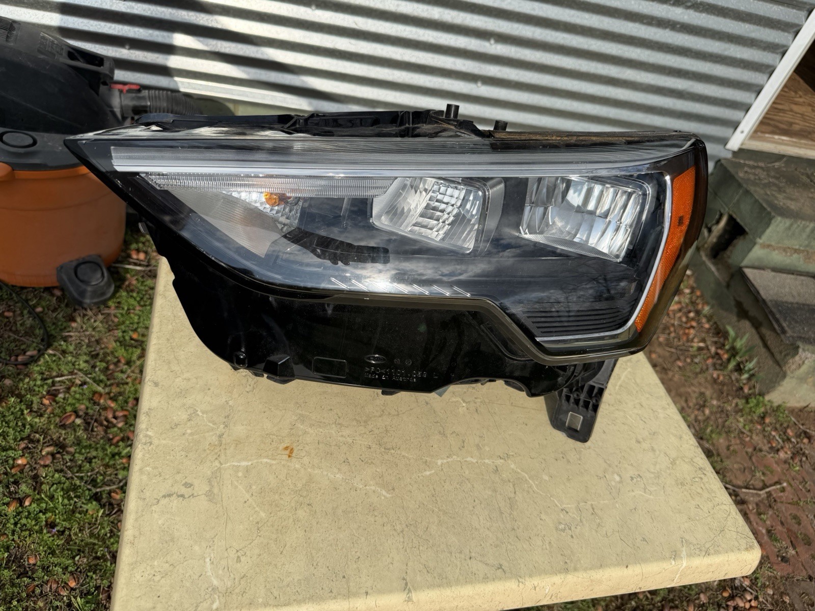 19-24 AUDI Q3 LEFT HEADLIGHT OEM LT DRIVER SIDE LED 83A.941.011.B