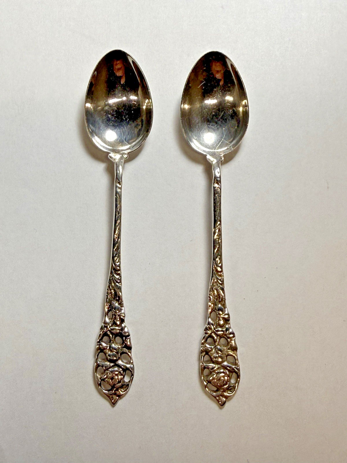 TWO VINTAGE 1948 SWEDISH GEWE (MALMO) .830 FINE SILVER ESPRESSO SPOONS