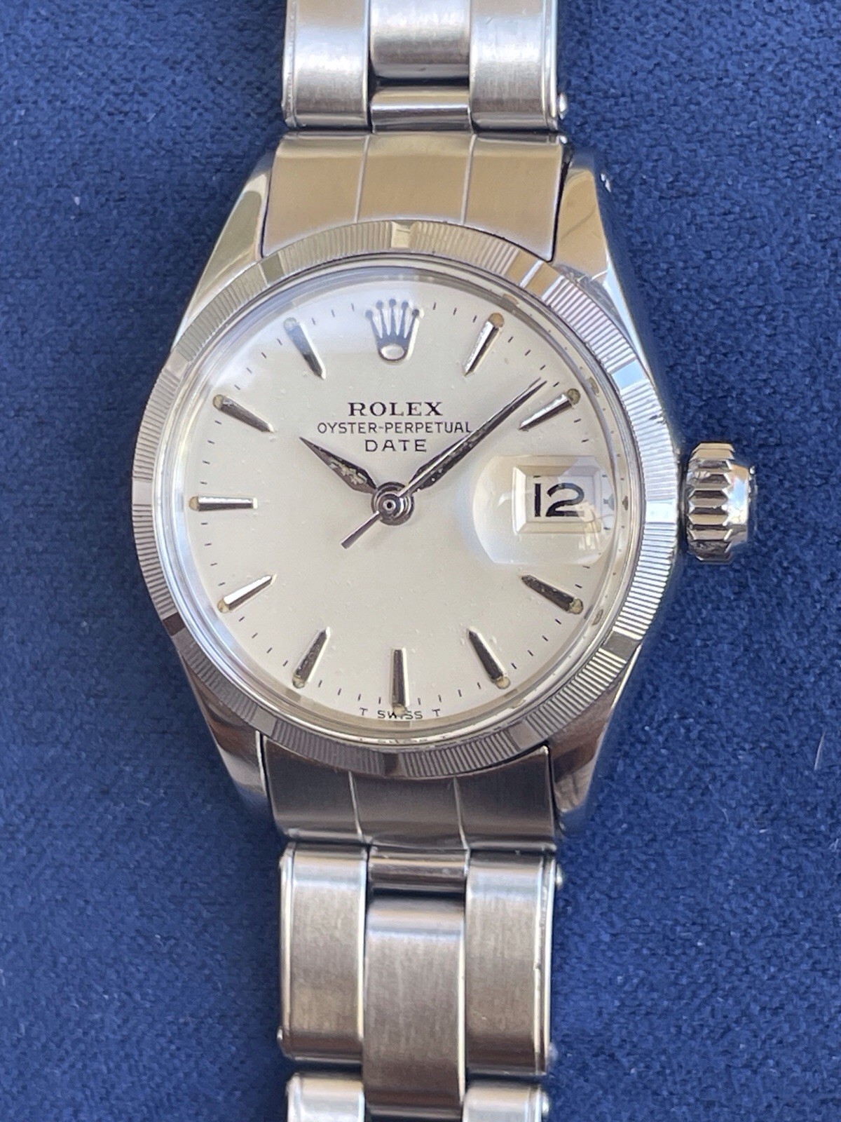 ROLEX Oyster Perpetual Date Vintage 6519 - Just Serviced & Running Strong