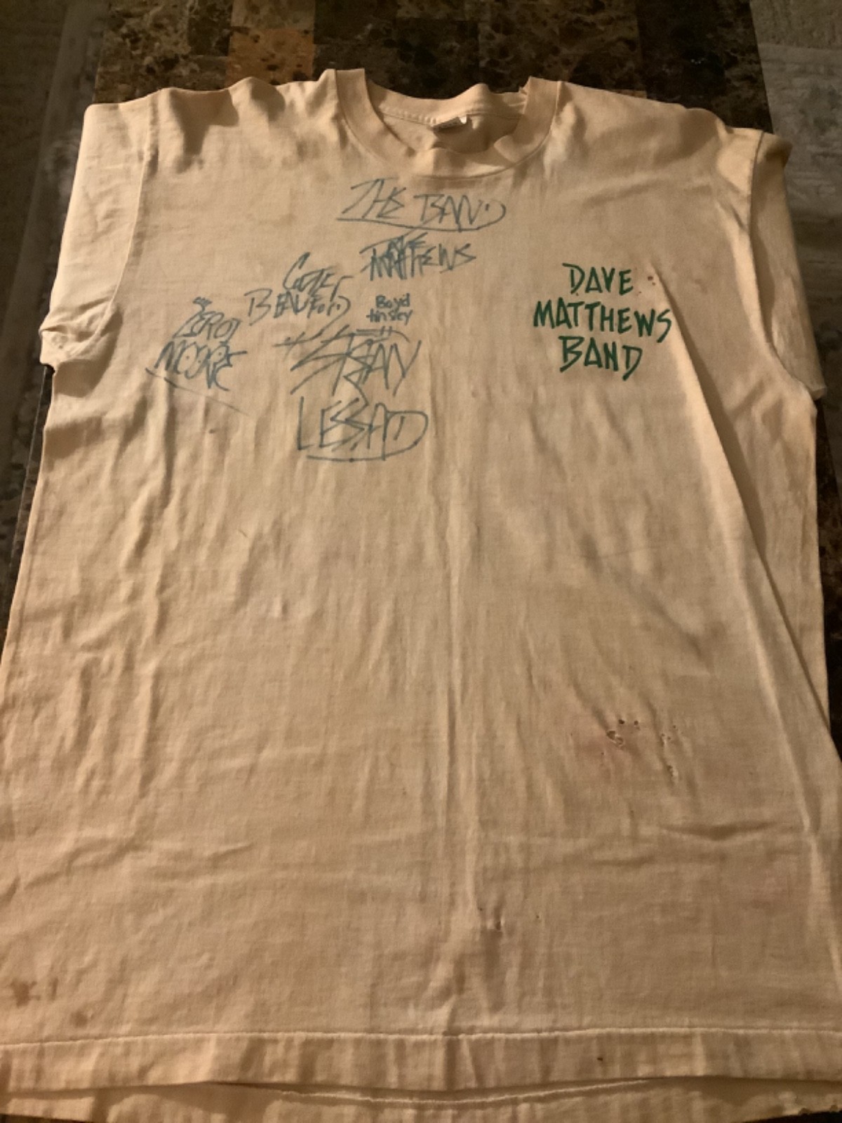 Autographed vintage Dave Matthews t-shirt