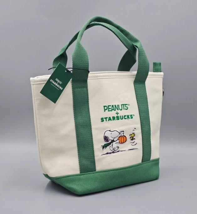 HOT SALE Starbucks x Peanuts 2026 Snoopy Pumpkin Tote Bag Limited Edition NEW