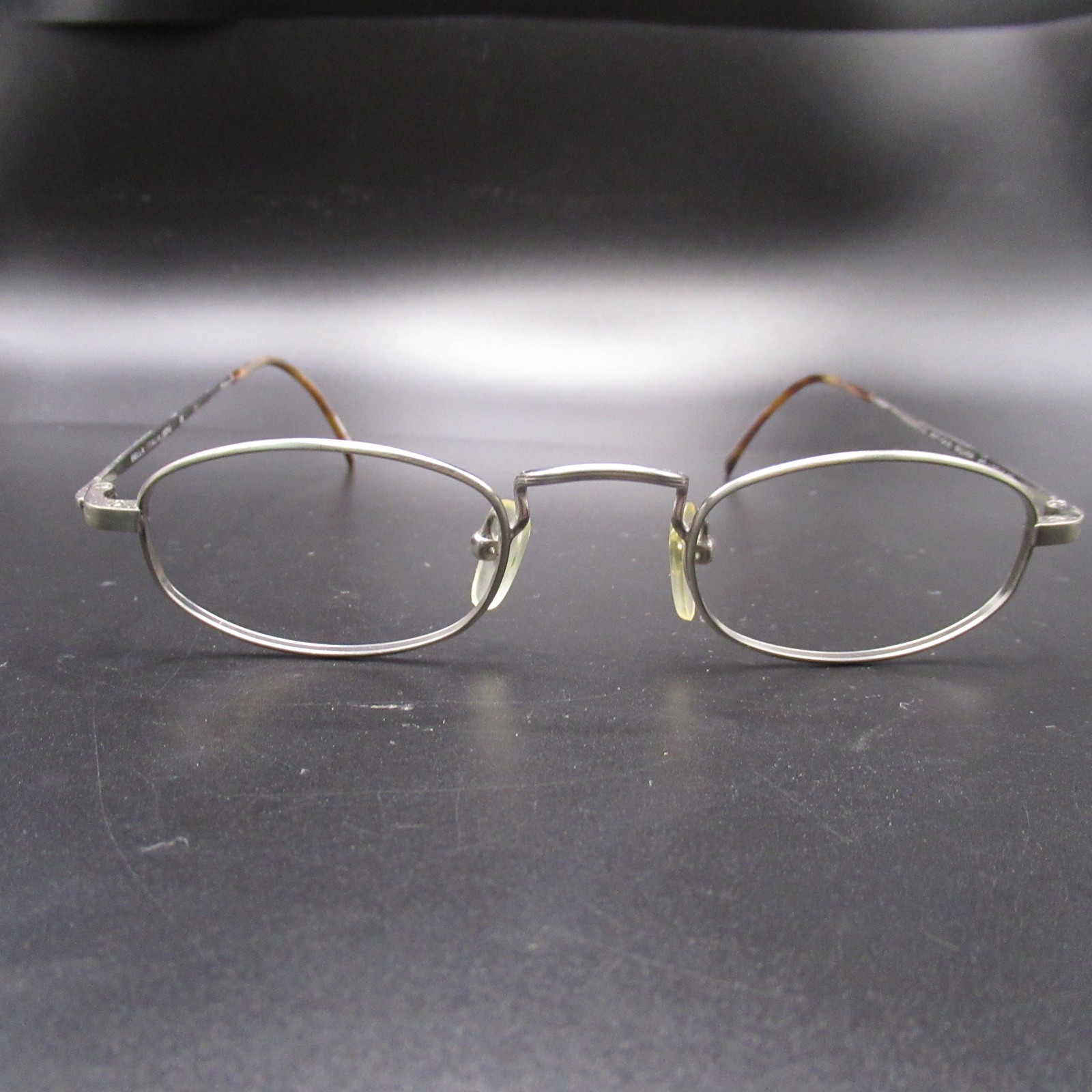 Bella Italia Eyeglass Frames Antique Silver Oval 45-22/140 Full Rim Metal China Bella Italia Eyeglass Frames Antique Silver Oval 45-22/140 Full Rim Metal China