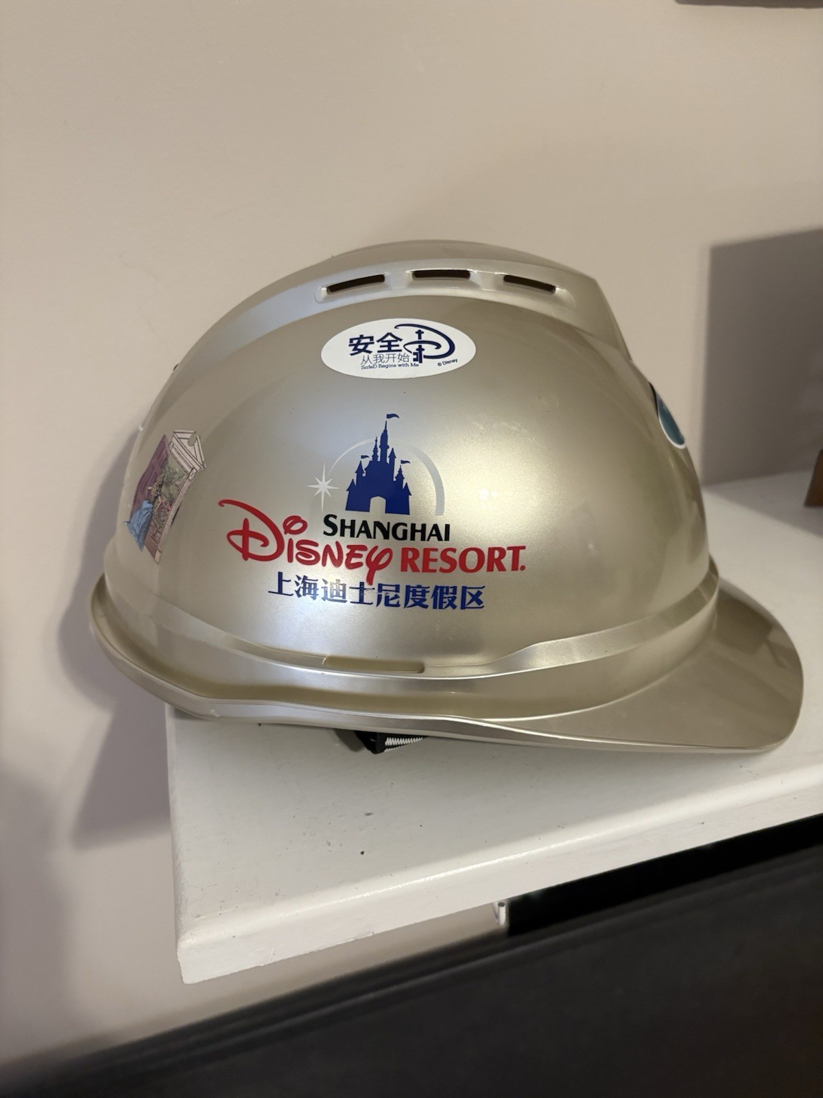 Genuine Shanghai Disney Resort Collectible Imagineer Hard Hat Genuine Shanghai Disney Resort Collectible Imagineer Hard Hat