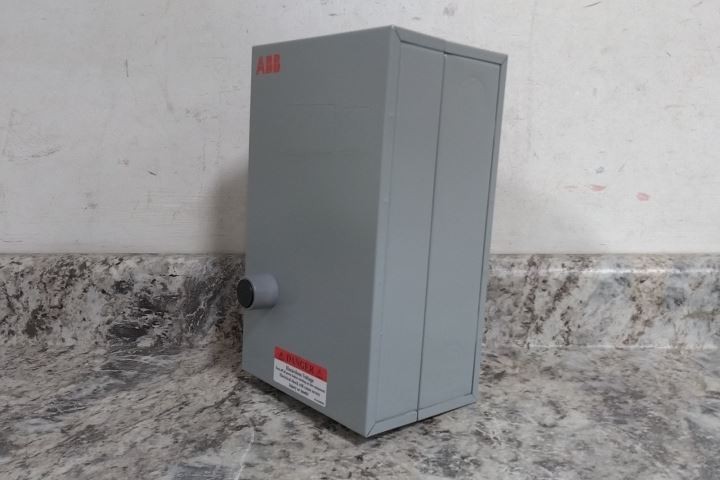 ABB CR306C10200AAAAA 120VAC Coil Voltage NEMA Magnetic Motor Starter