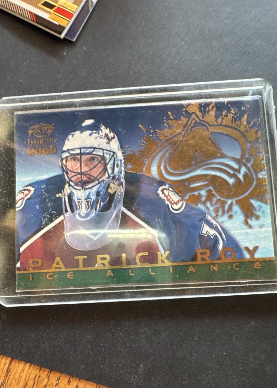 1999-00 Pacific Paramount - Ice Alliance Patrick Roy #8 1999-00 Pacific Paramount - Ice Alliance Patrick Roy #8