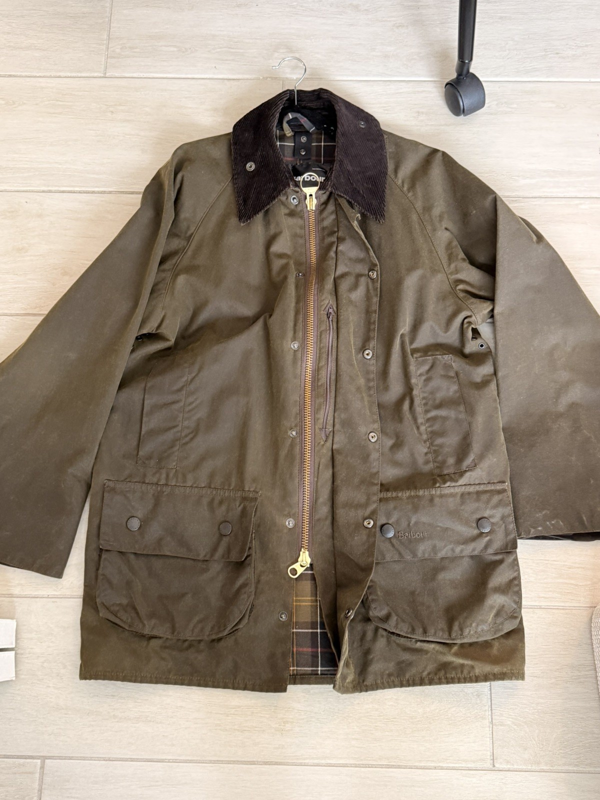Men\'s Barbour Classic Beaufort Waxed Jacket-Size 38 - England - AND zip-in Liner