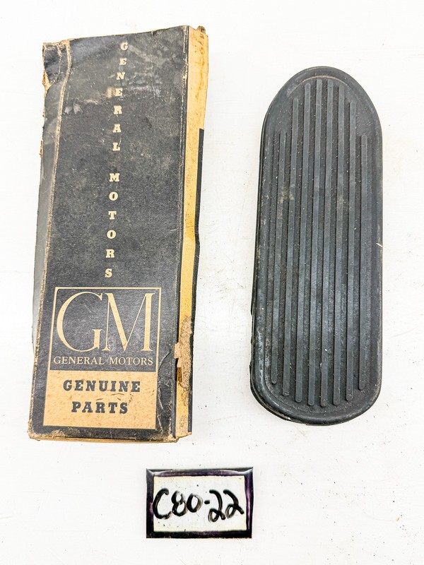 NOS 1941 1942 Chevy Truck ACCELERATOR PEDAL PAD GM 3656989 C80-22