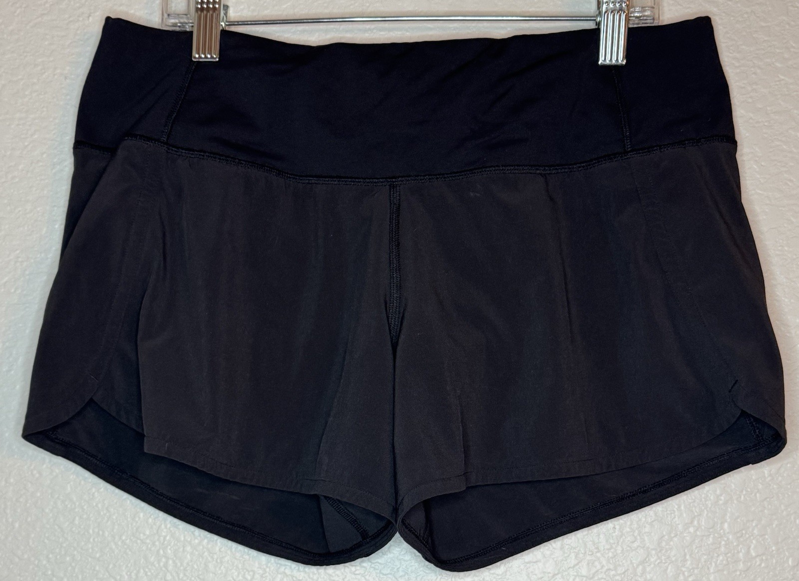 Lululemon Speed Up Shorts Women’s 3.5” Size 6 Black Lined Running Gym Training Lululemon Speed Up Shorts Women’s 3.5” Size 6 Black Lined Running Gym Training
