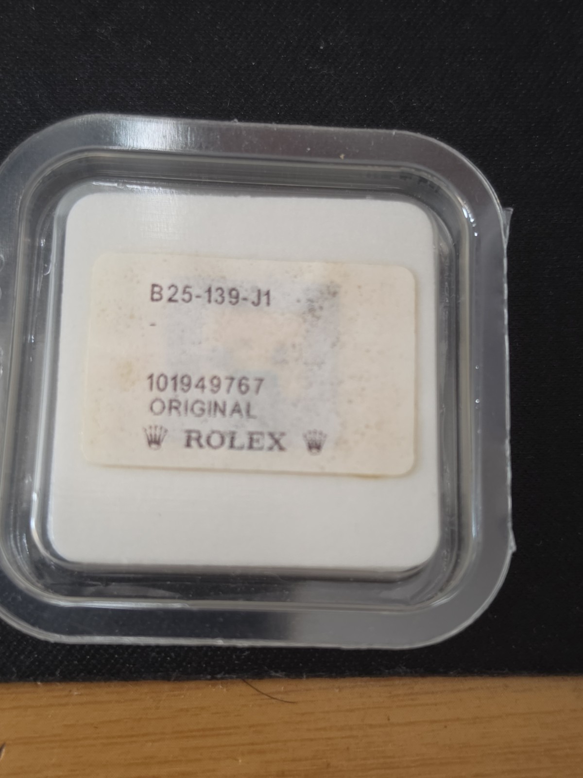 Genuine Vintage Rolex B25-139-J1 Plexy Glas Chrystal Factory Sealed Package... Genuine Vintage Rolex B25-139-J1 Plexy Glas Chrystal Factory Sealed Package...