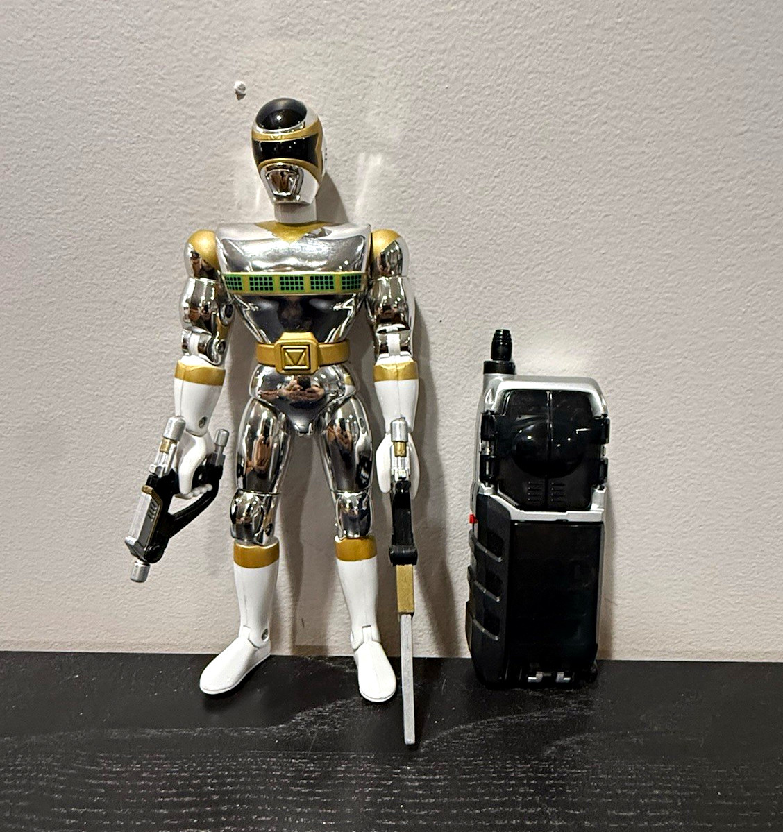 Vintage 1998 Power Rangers Lost Galaxy Silver Ranger Deluxe Set Tested & Works Vintage 1998 Power Rangers Lost Galaxy Silver Ranger Deluxe Set Tested & Works
