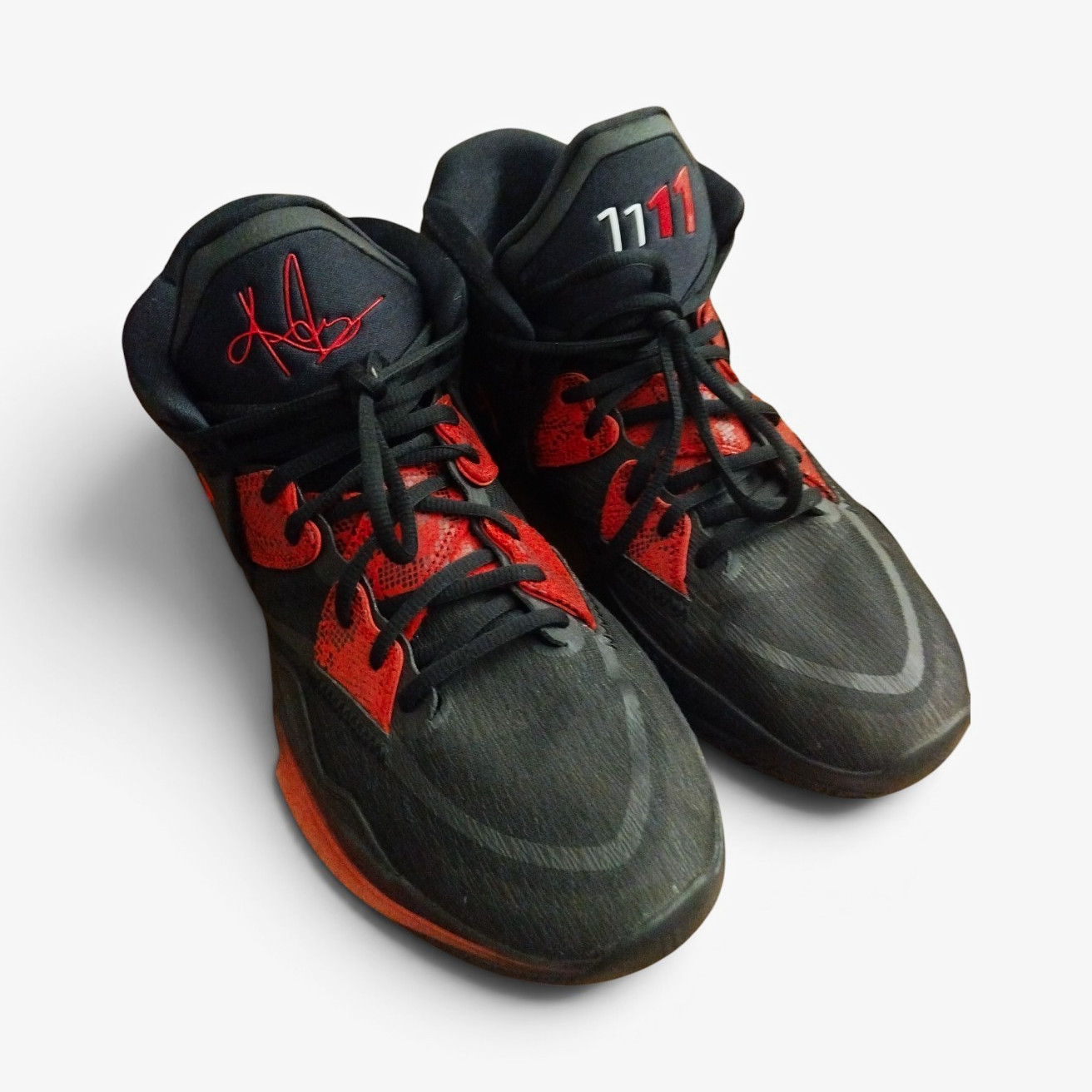 Nike Kyrie Infinity Bred Basketball Shoes Black/Red US Size 10.5