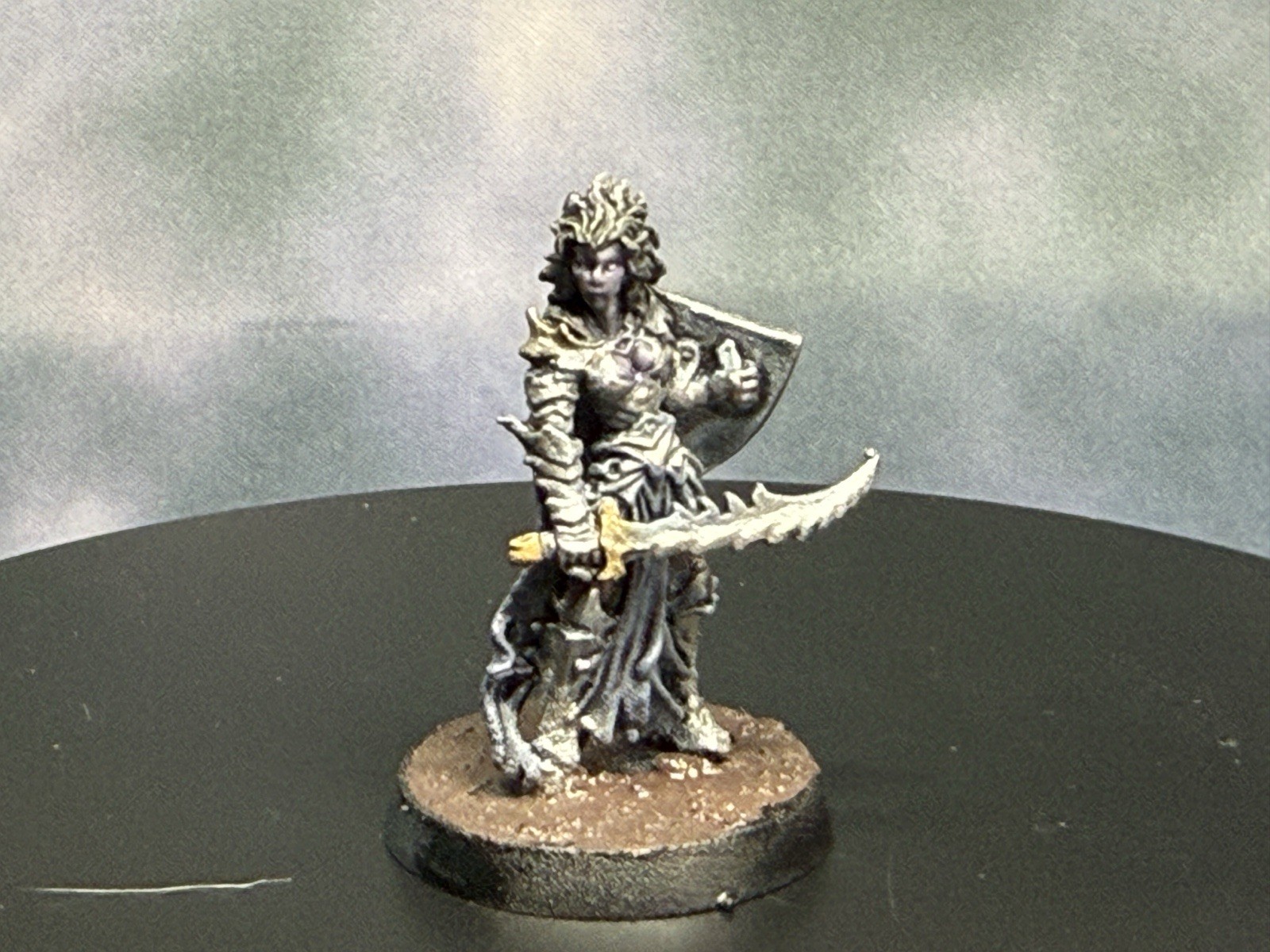 Painted Female Drow Fighter Miniature Dungeons & Dragons Pathfinder 28mm Fantasy