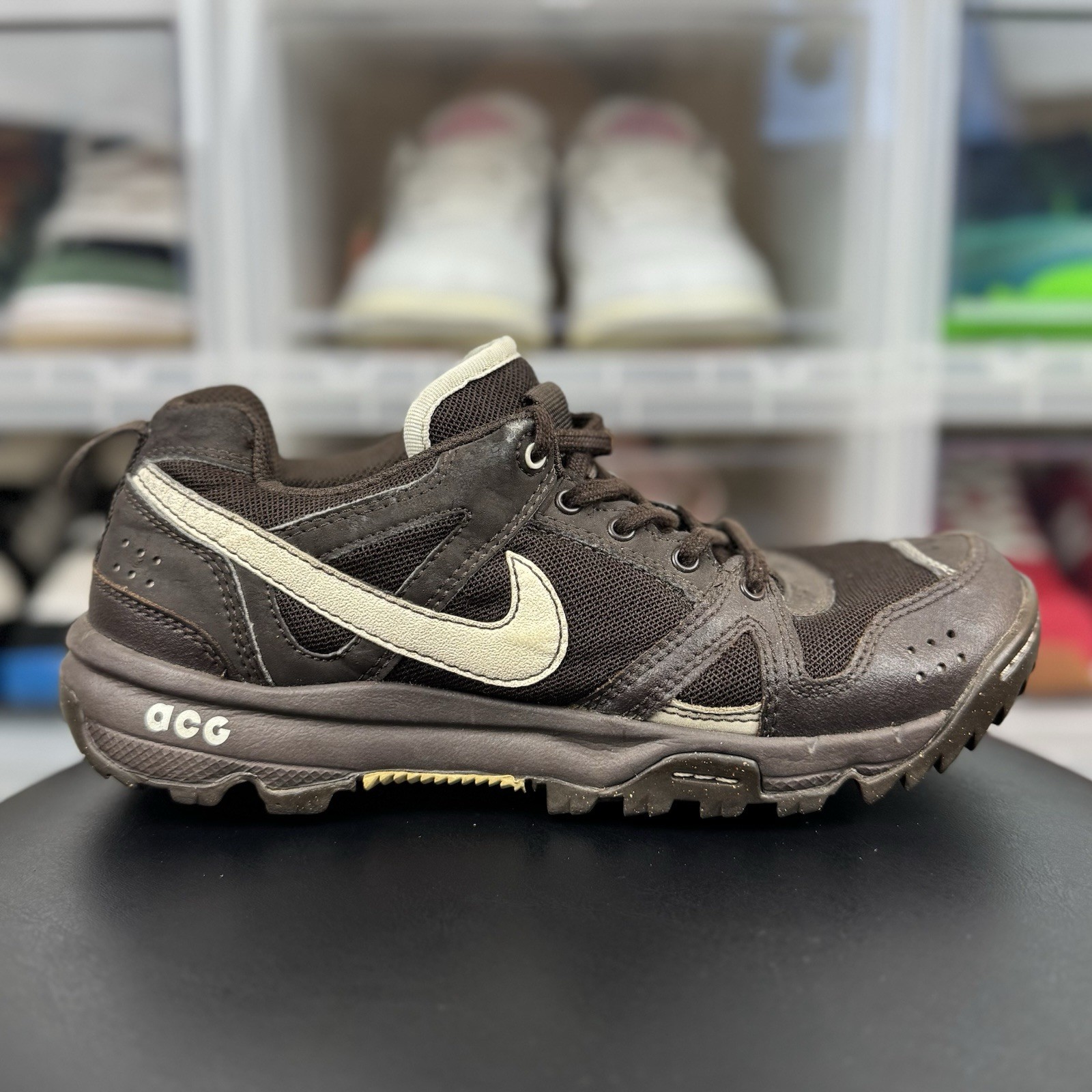 Vintage 2009 Nike ACG Rongbuk Black Brown Hiking Shoes Womens 7 Gorpcore Trail