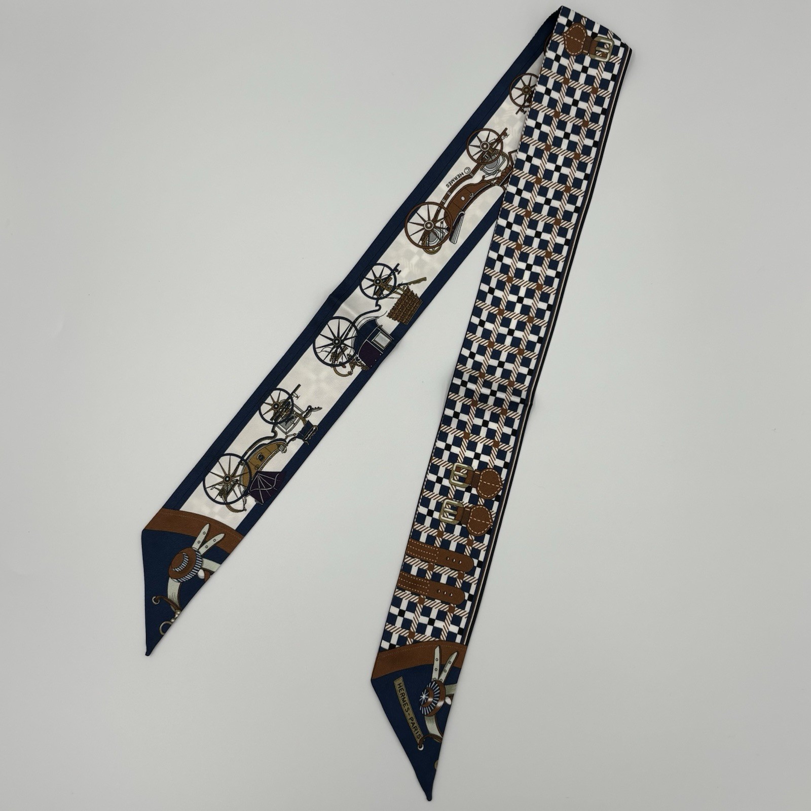 Hermes Les Voitures Nouvelles Twilly Scarf Navy White Carriage Checker 