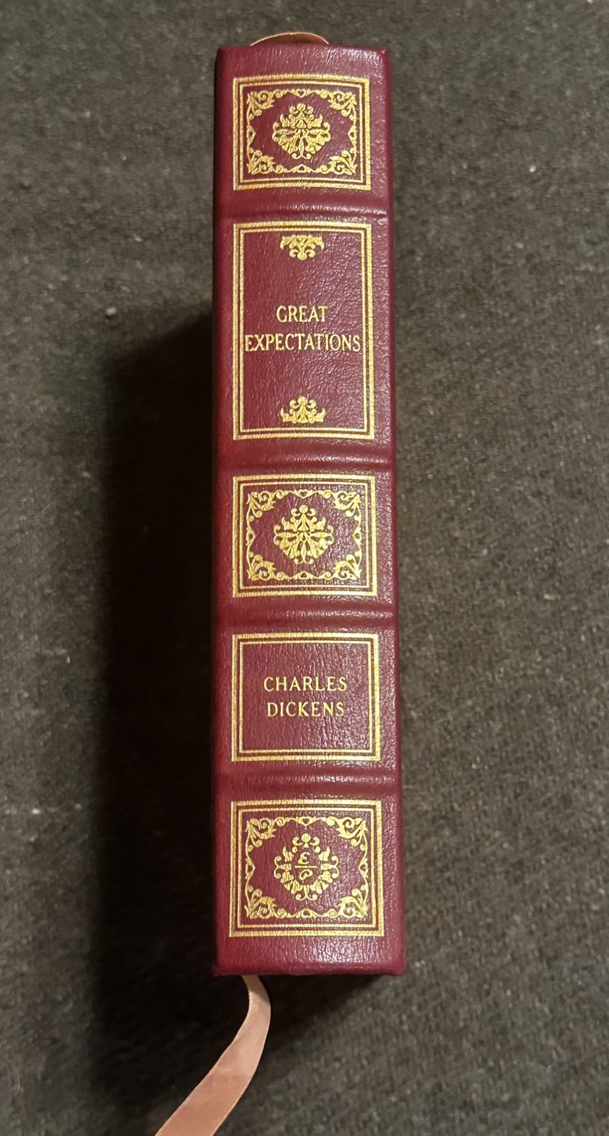 Great Expectations Charles Dickens 1979 Hardcover Book Leather Bound Gold Gilded