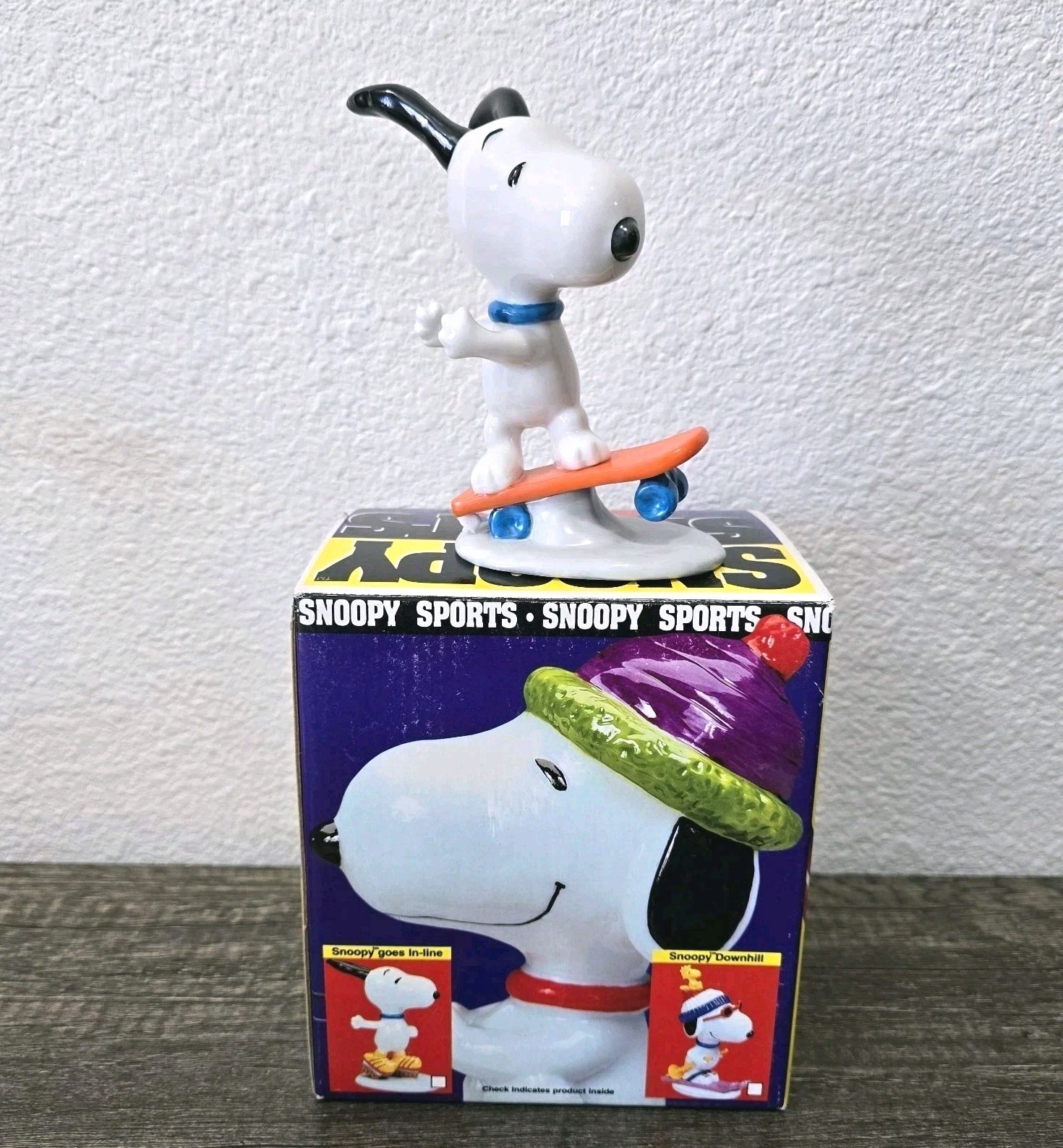 1997 Flambro Peanuts UFS Snoopy Sports Snoopy Skateboarding Ceramic Figurine NOS