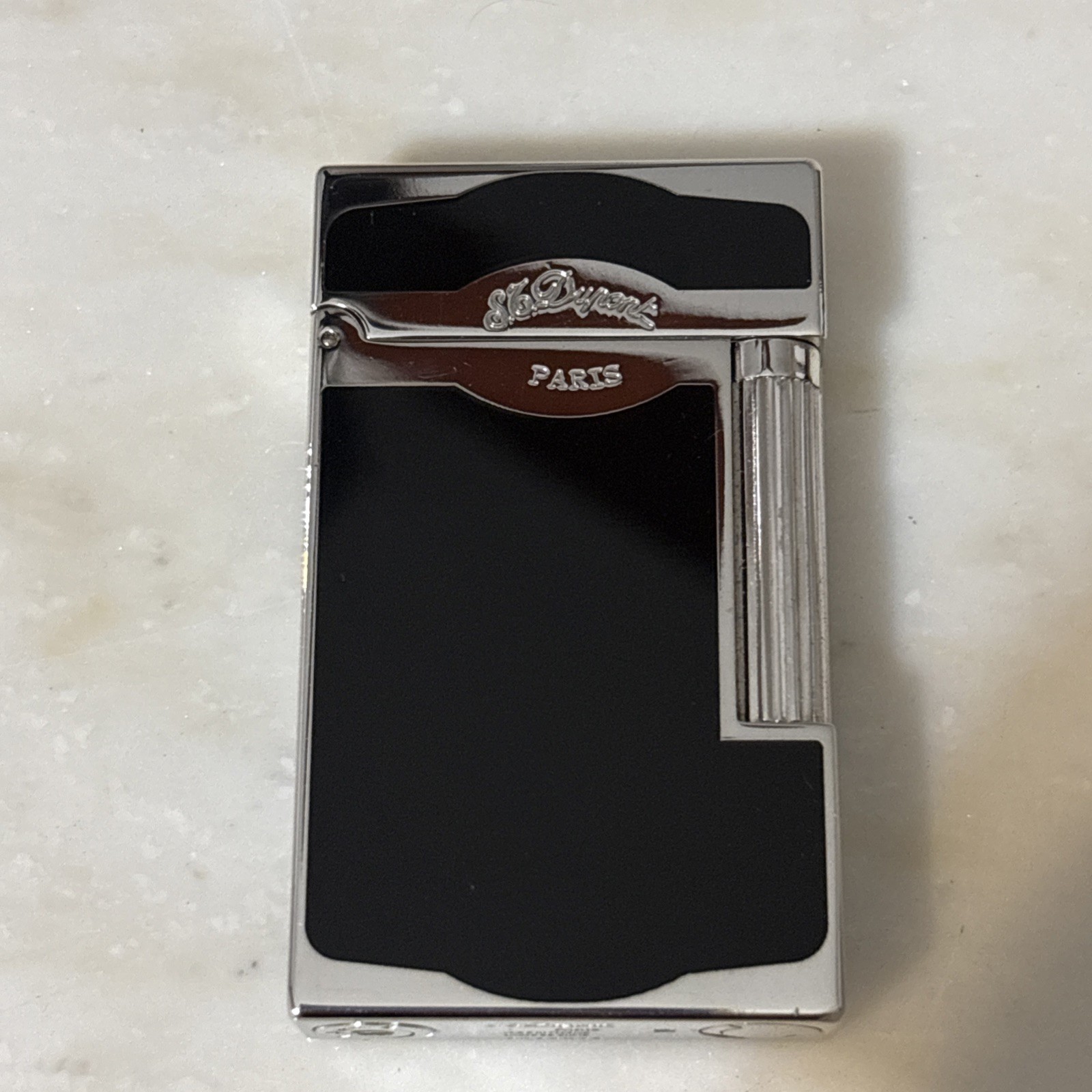 Lighter marked S.T. Dupont style Ligne 2 Made In France Silver Black Lacquer Gas Lighter marked S.T. Dupont style Ligne 2 Made In France Silver Black Lacquer Gas
