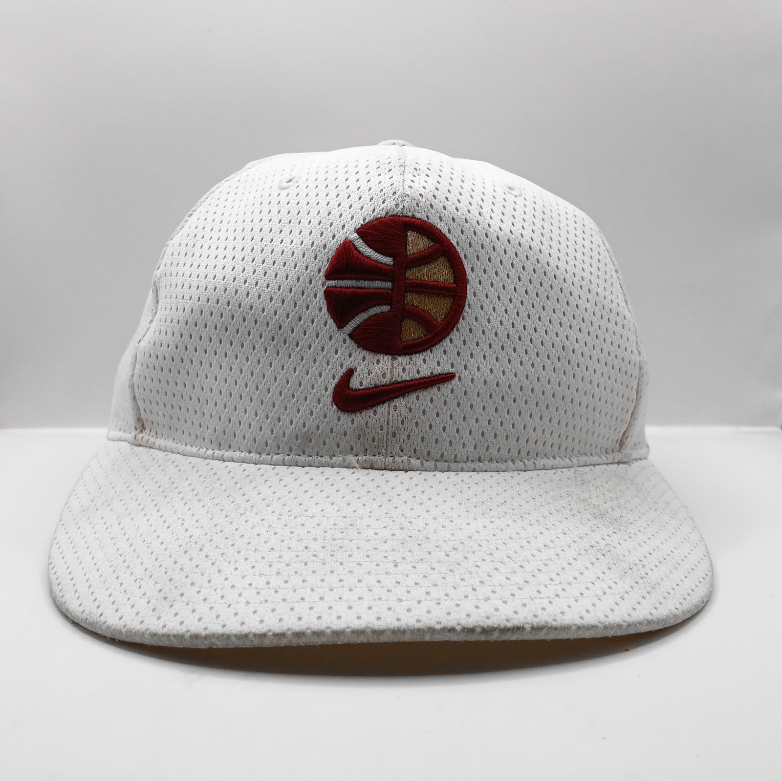 Vintage 1990’s Nike Basketball Embroidered Logo White Cap Hat