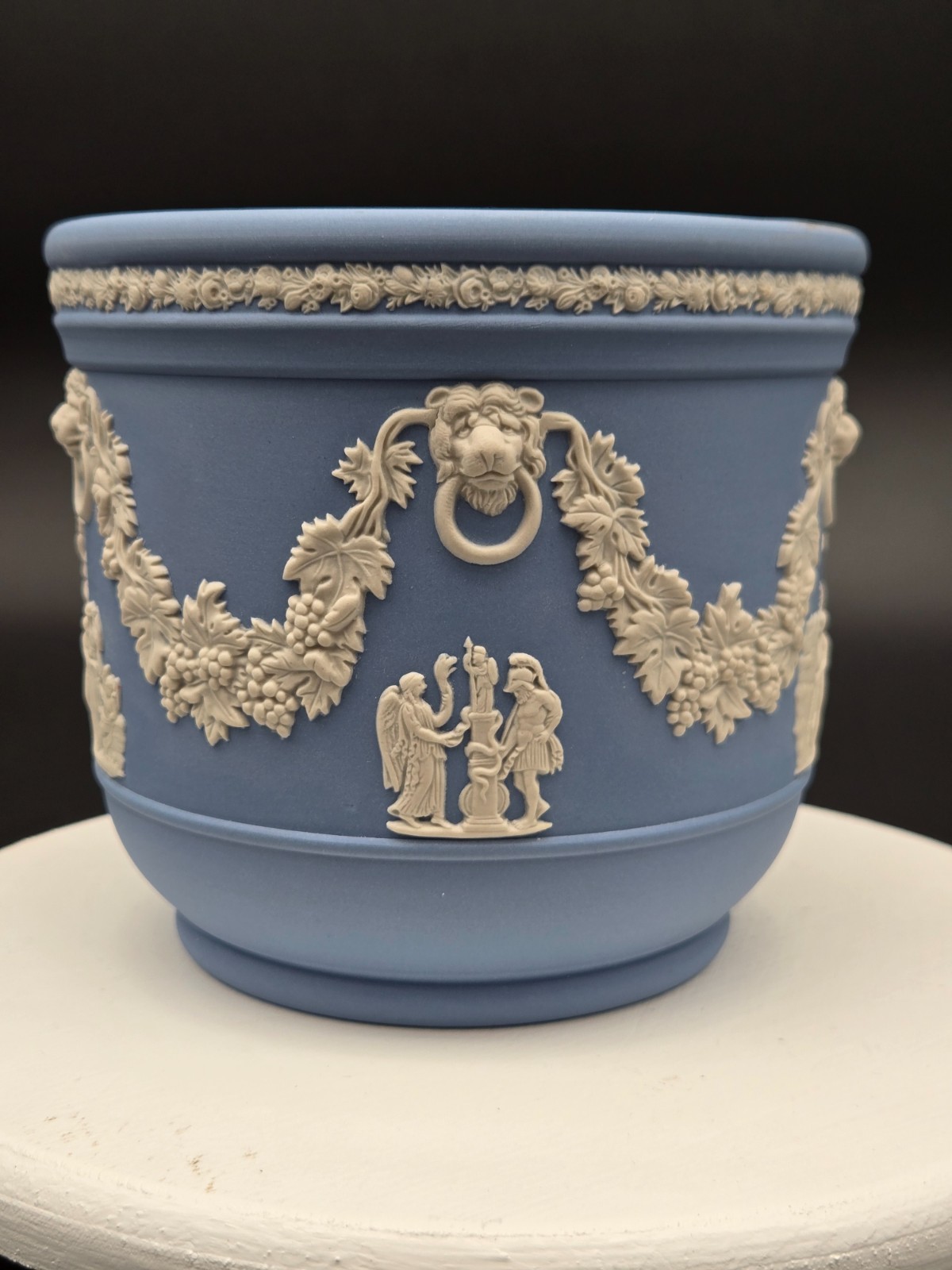 VINTAGE WEDGWOOD JASPERWARE PALE BLUE PLANTER POT VINTAGE WEDGWOOD JASPERWARE PALE BLUE PLANTER POT